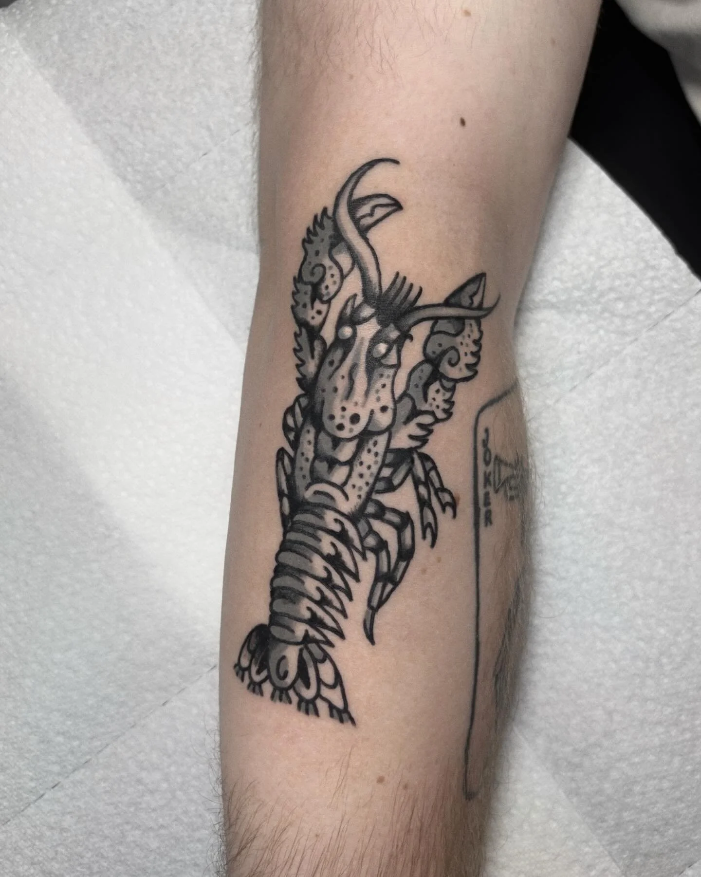 Same flash tattooed in two different ways! WhIcH oNe iS yOuR fAvOriTe?????? 😩😩😜😜 swipe to see my dog eat ice cream and surprise appearance of another animal