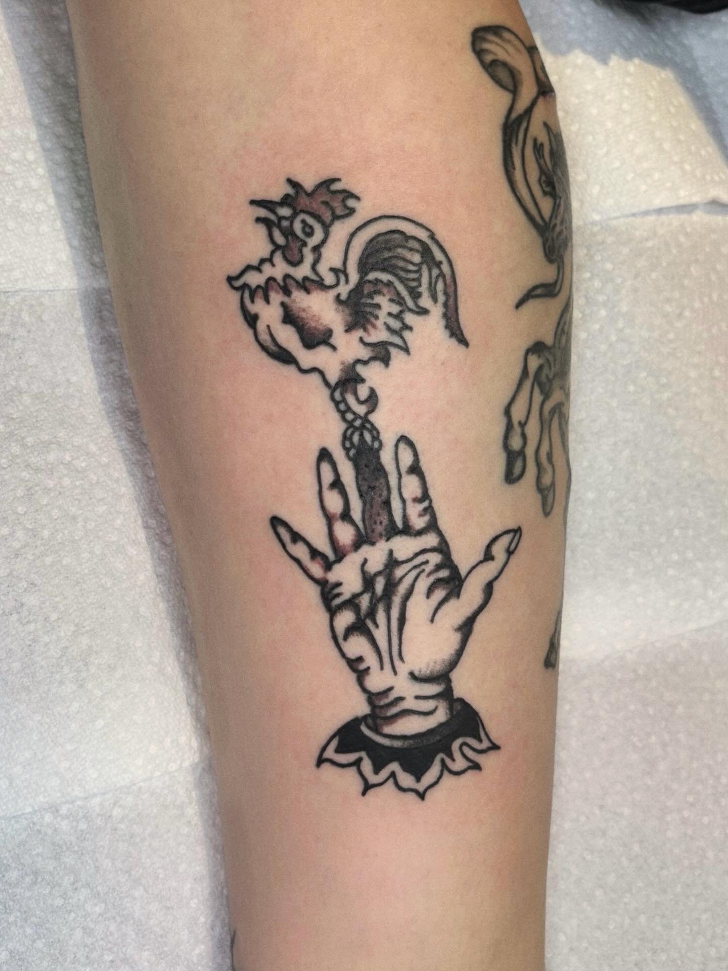 Fresh one next to healed one. Slide for healed one and fresh one twenty hours later