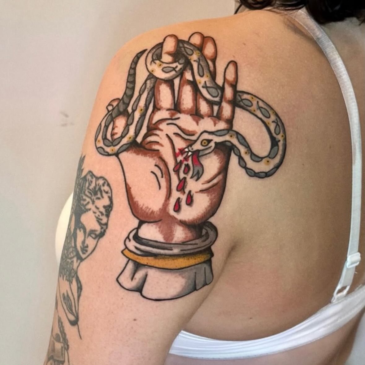 Guus appreciation post! We made these in the last year and half and I really appreciate my returning clients especially if I get to tattoo their hands and they&rsquo;re from 072 Alkmaar retteketet AZ