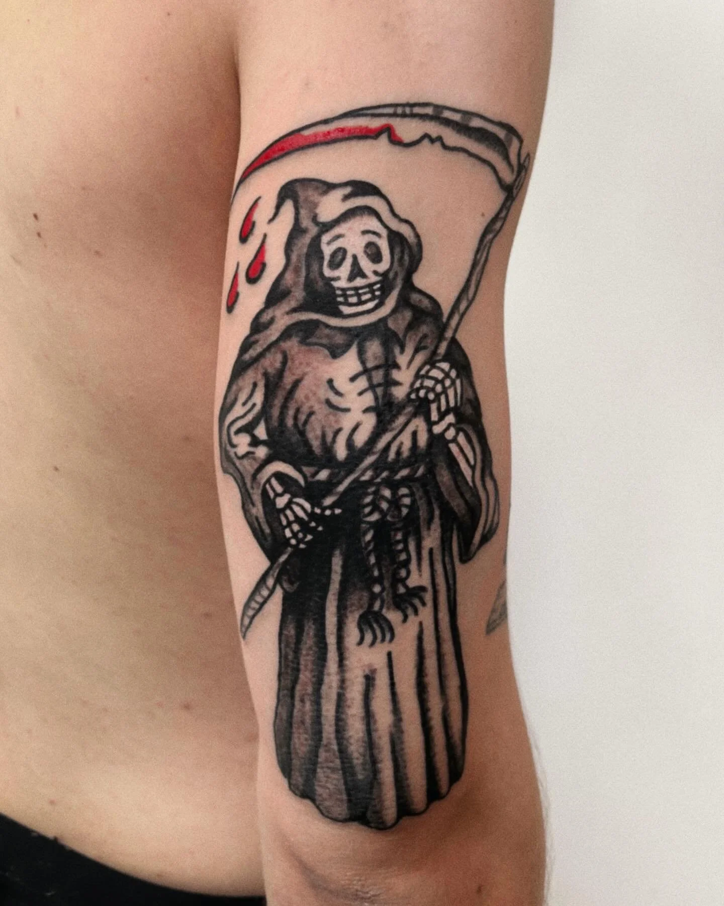 I really like tattooing but I especially like to tattoo skulls and reapers so come get your epidermal bonework inscription done by me because it would look sick and make me very happy