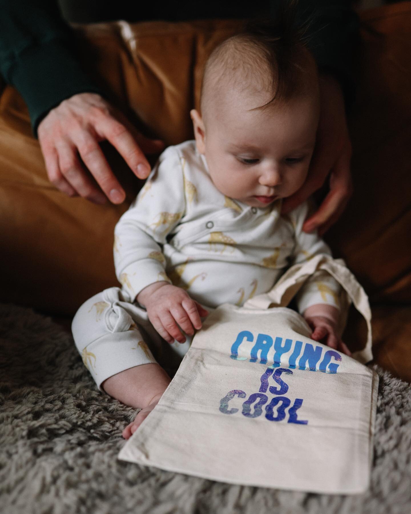 Currently crying over how adorable Remy is with our Mini Tote🥺 Met up with Nicole and her little ball of sunshine the other day to spoil their new family with some SS merch. Love you guys! ❤️❤️ #smallbusinesstoronto #smallbiz #smallbusiness #shoploc