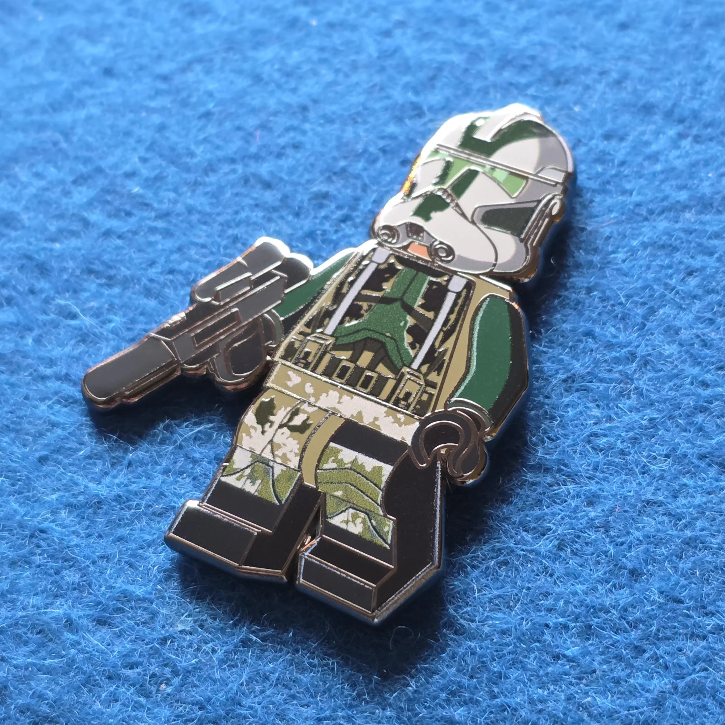 Minifig Gree angle.jpg