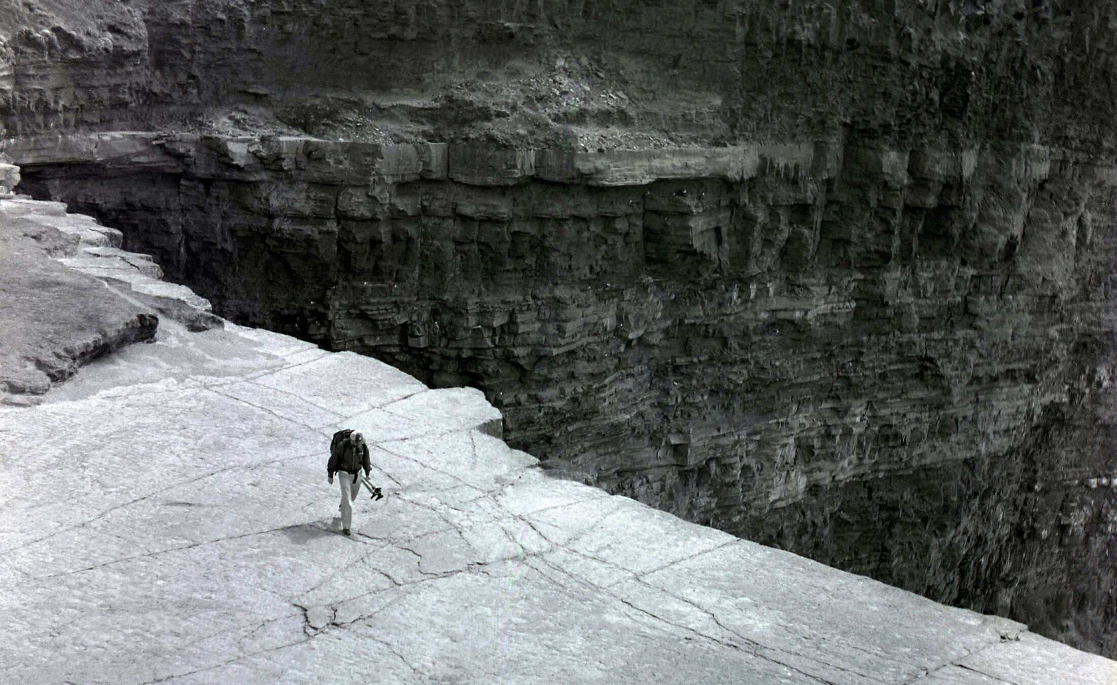 ire13X19_0001_Layer-12.jpg