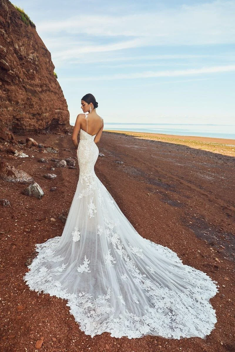 Calla Blanch Antonella wedding dress available at My Best Friend Jenna in Jackson, TN