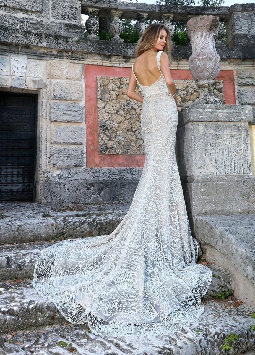 Ashley & Justin wedding dress available at My Best Friend Jenna in Jackson, TN
