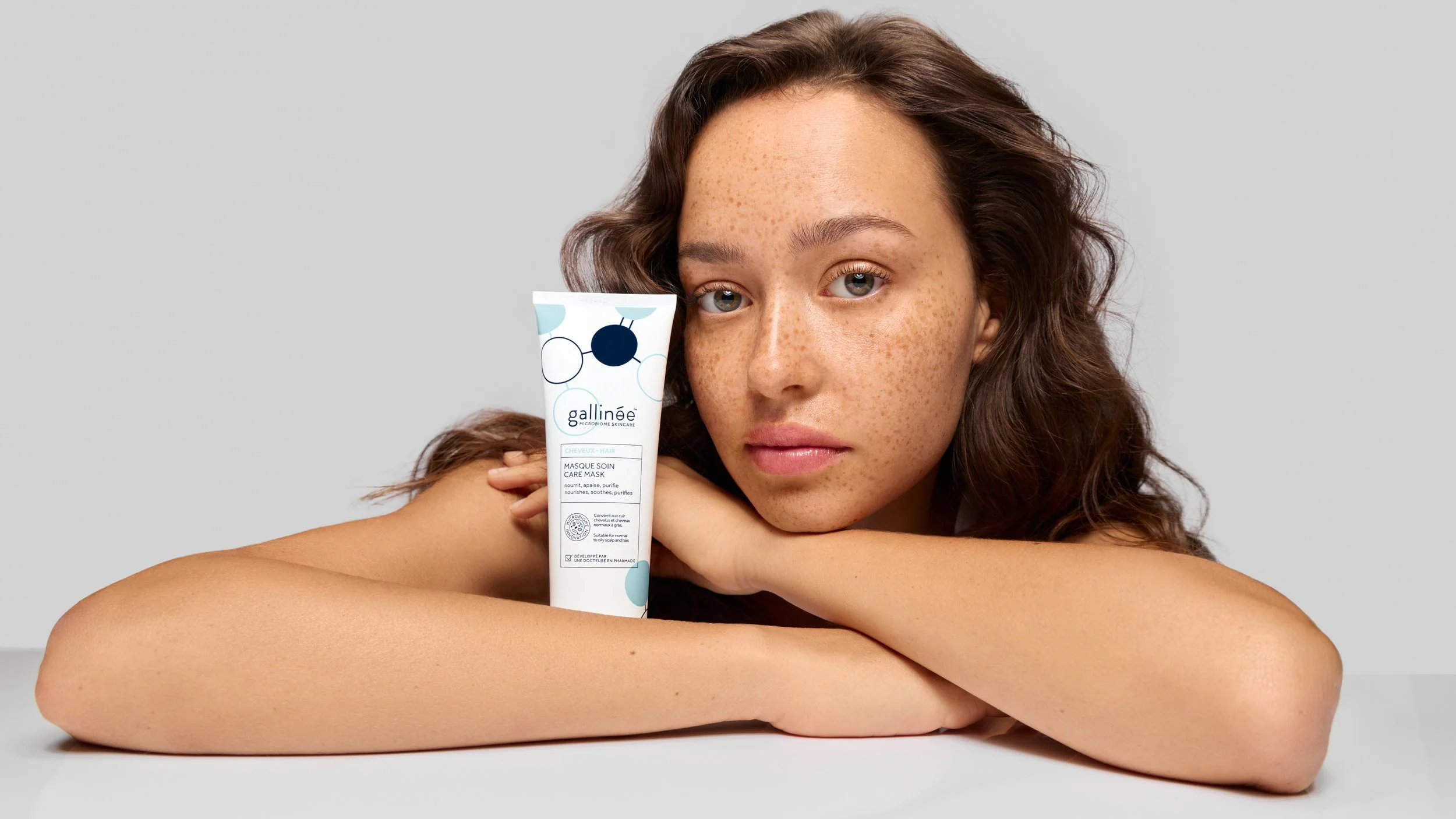 GAL_model+produit_hair-mask_2026_16x9.jpg