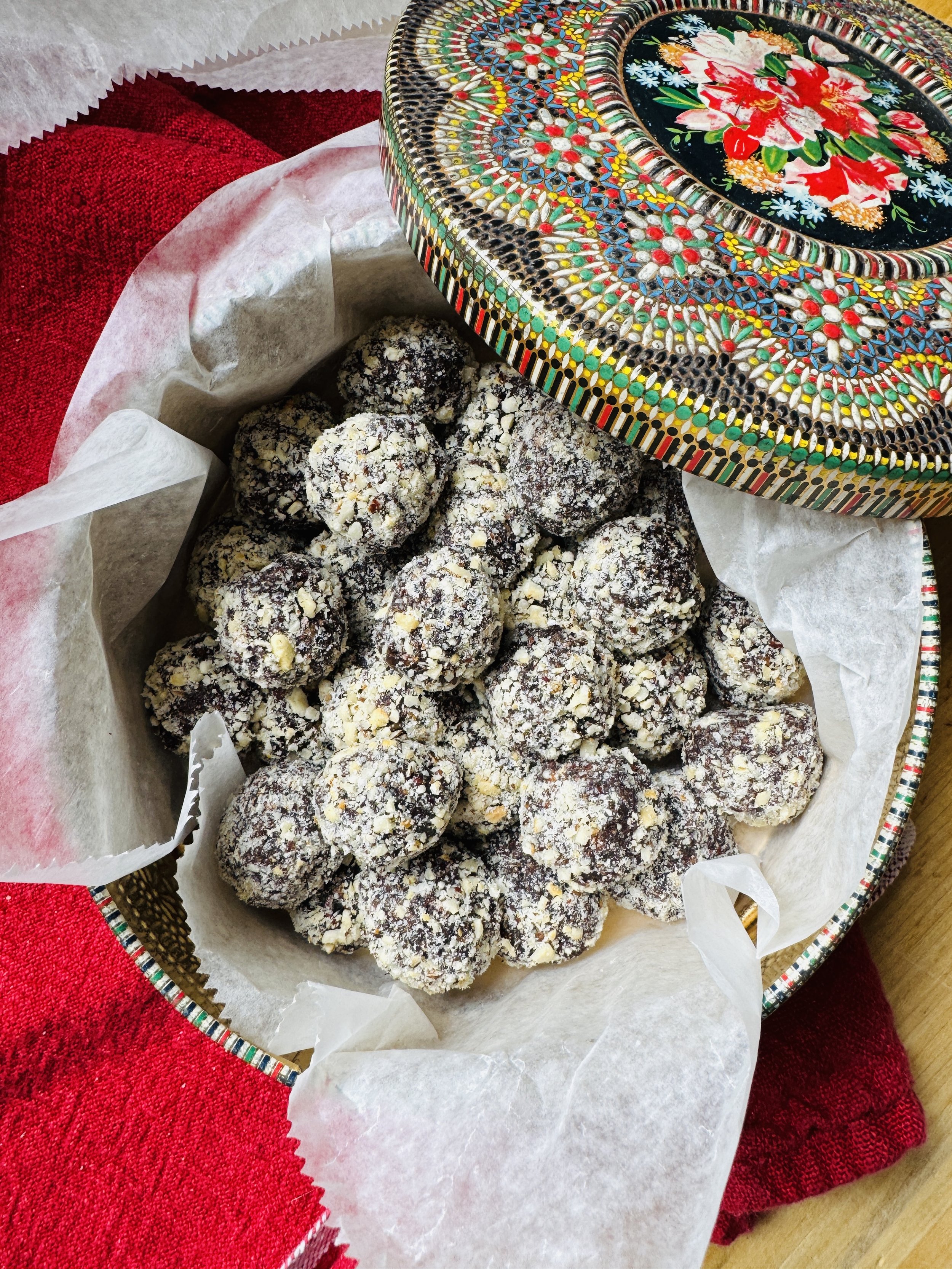 CHOCOLATE HAZELNUT BITES