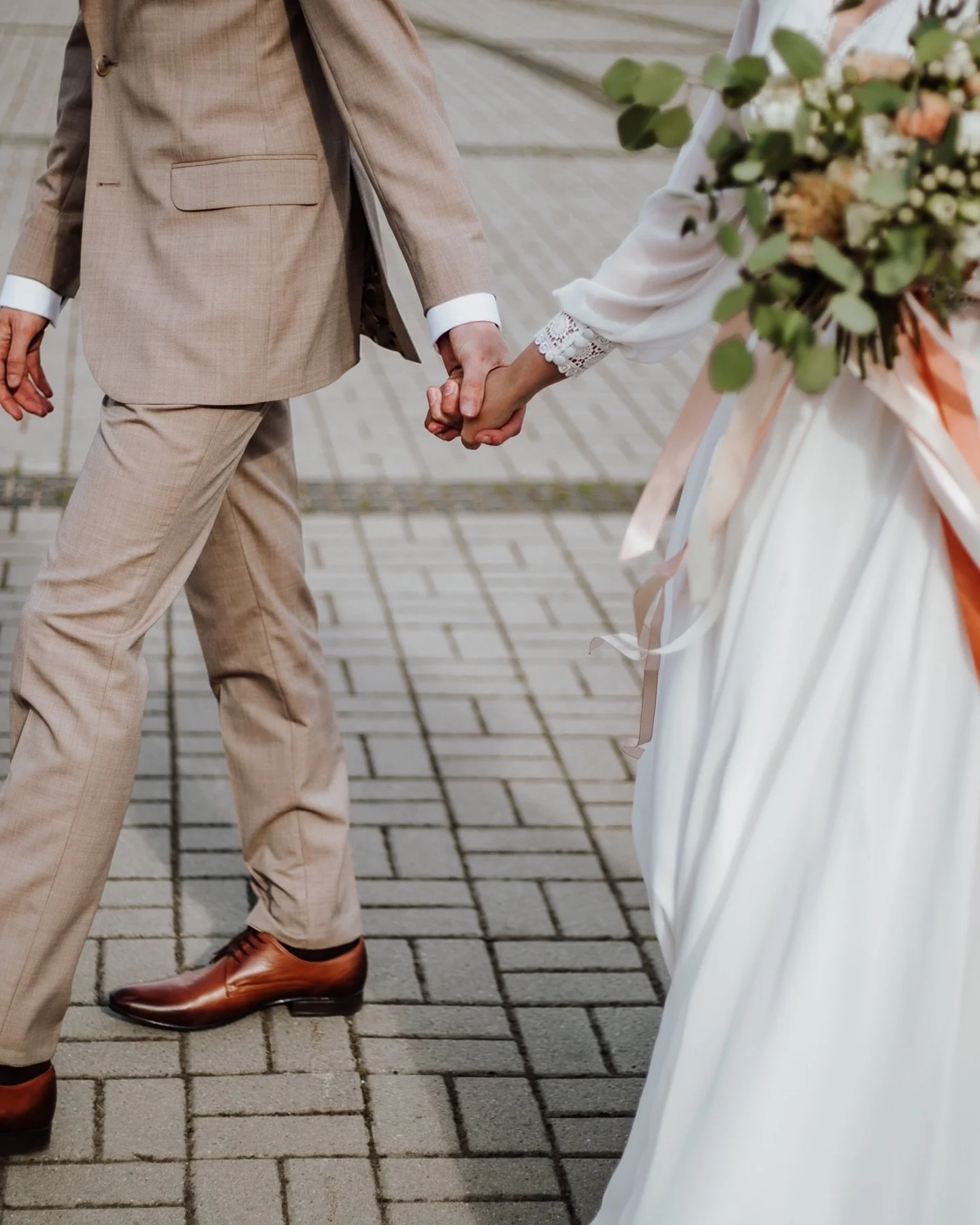 J x D 🤍

#weddingphotography #weddingphotographer #weddingphotographerswitzerland #weddingphotographeritaly #weddinginspiration #hochzeitsfotografie #hochzeit #hochzeitskleid #hochzeitschweiz #weddingswitzerland #swisswedding #swissweddingphotograph