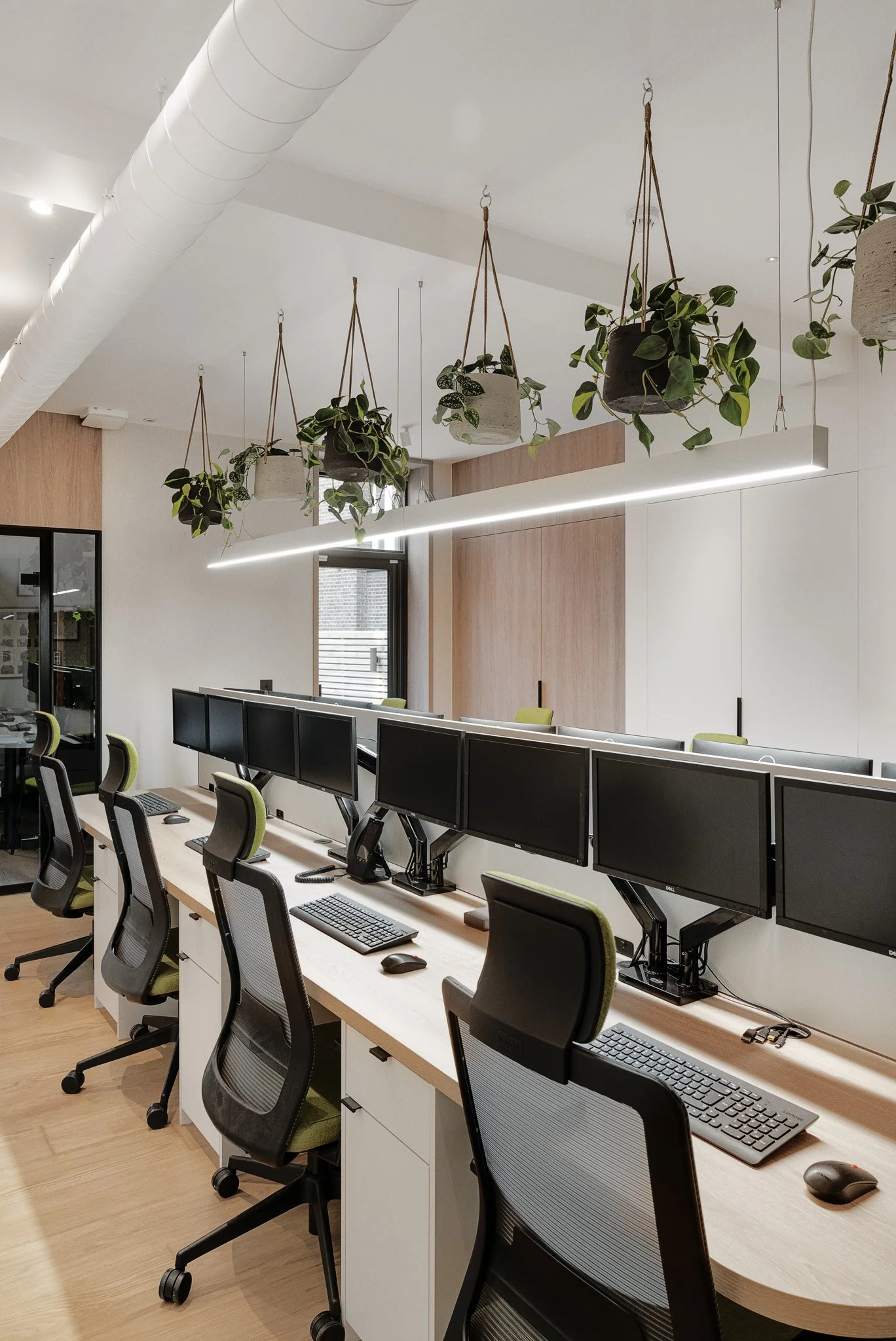 禁om Kurek_TS401723_32+1_2048.jpg