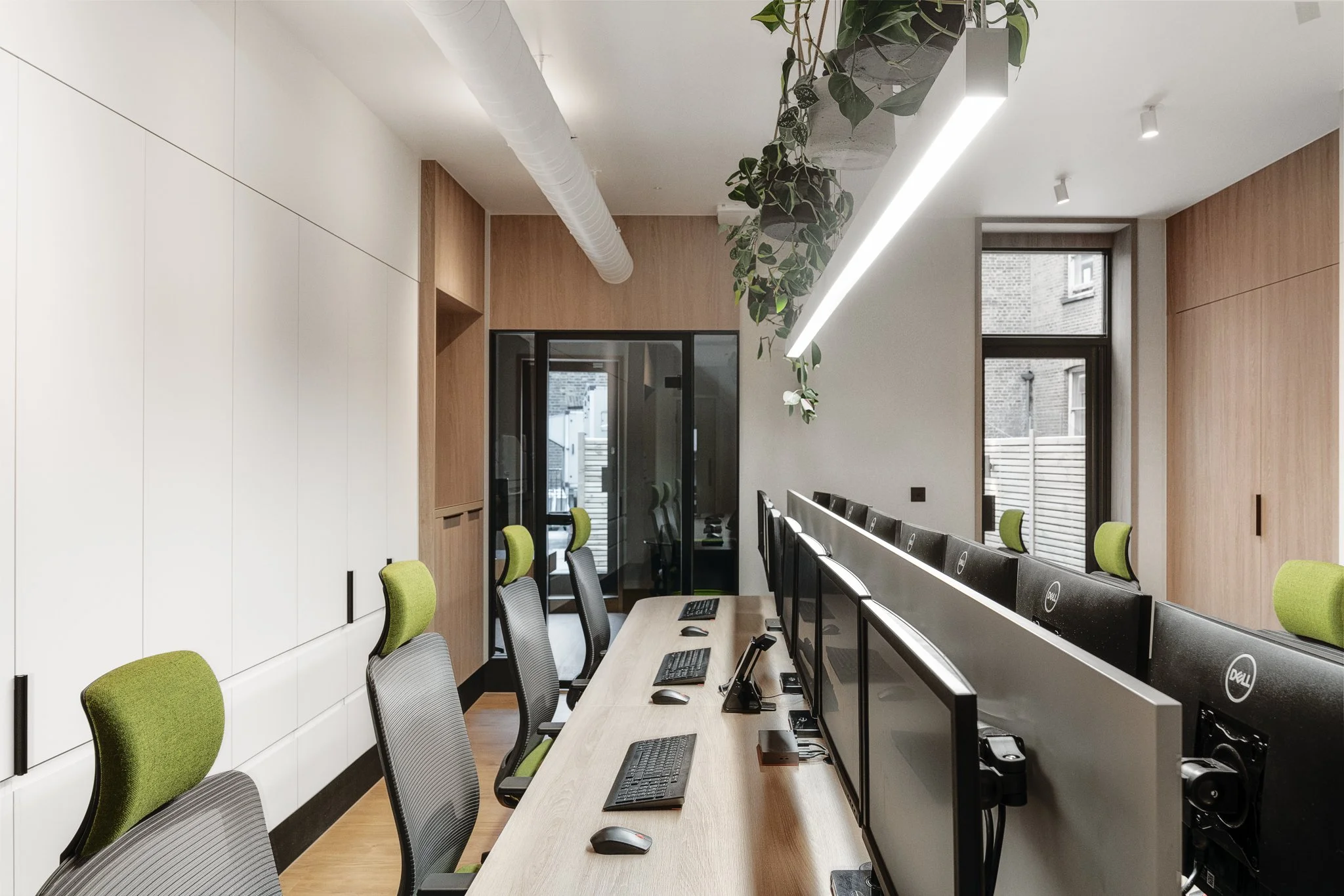 禁om Kurek_TS401729_32+1_2048.jpg