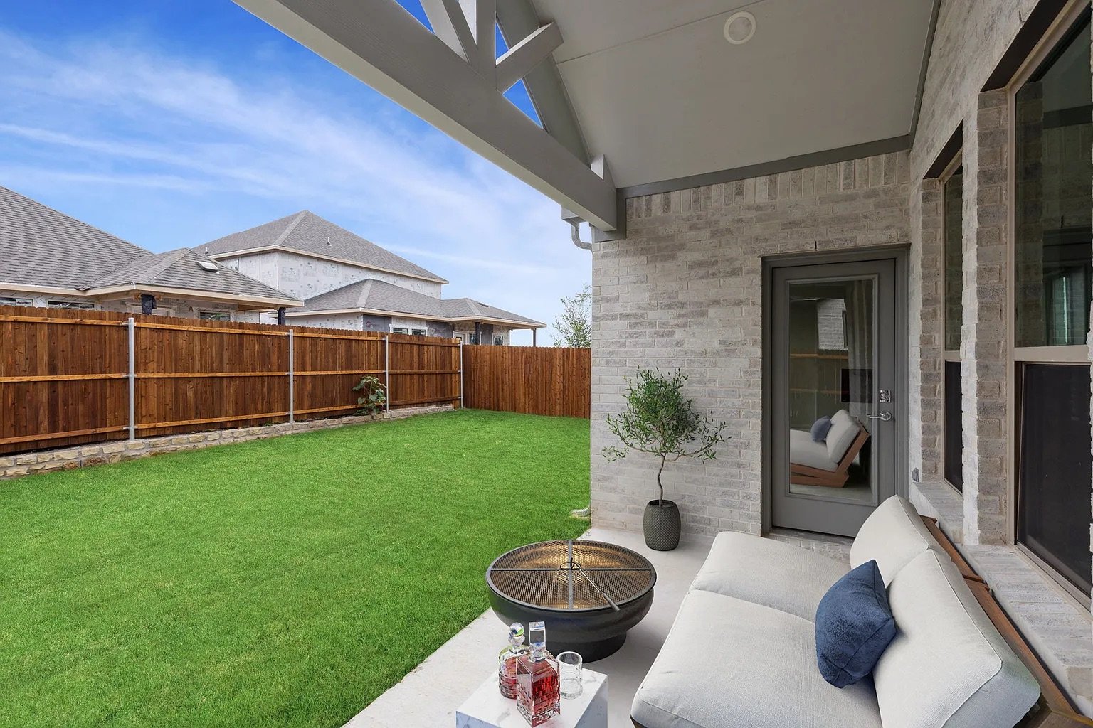 347 Patio + Backyard.jpeg