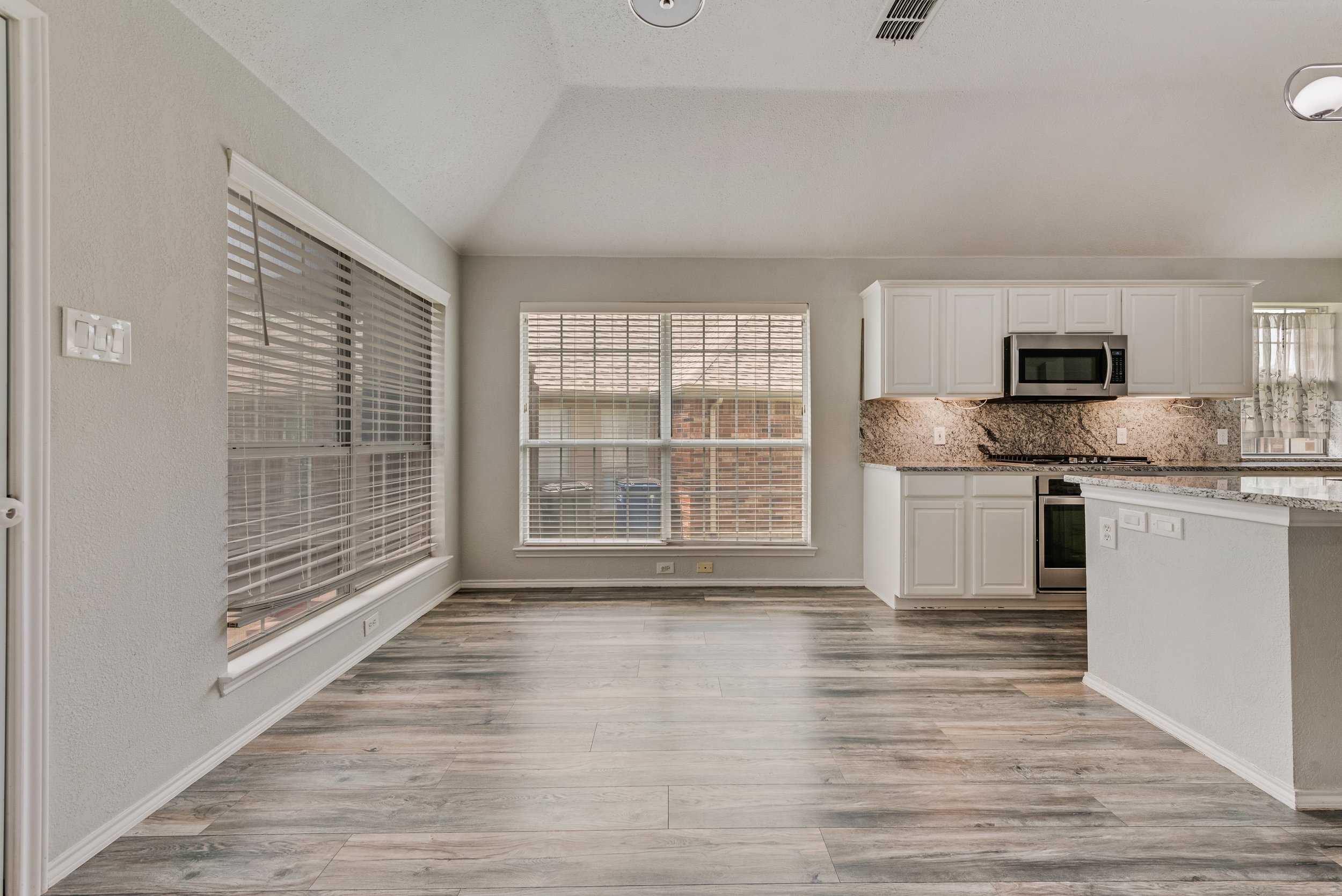 5909_meadowcrest_lane_6031965_020.jpg