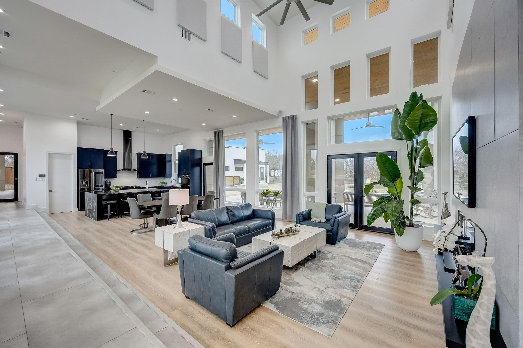 4409 Living + Kitchen 1.jpeg