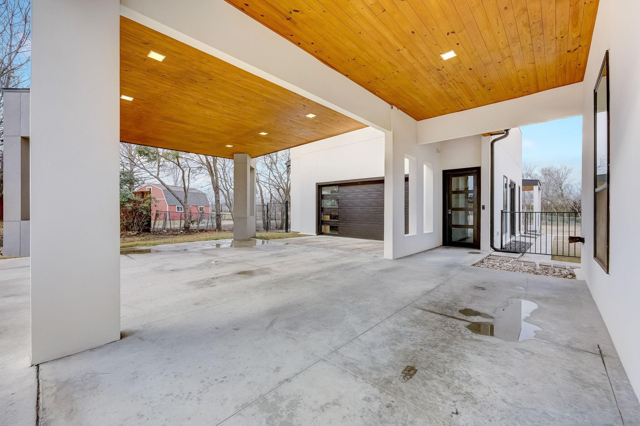 4409 Garage Way.jpeg