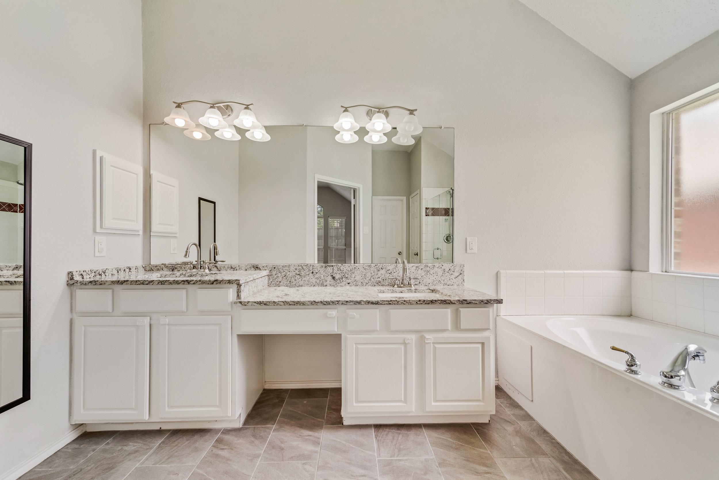 5909_meadowcrest_lane_6031965_037.jpg