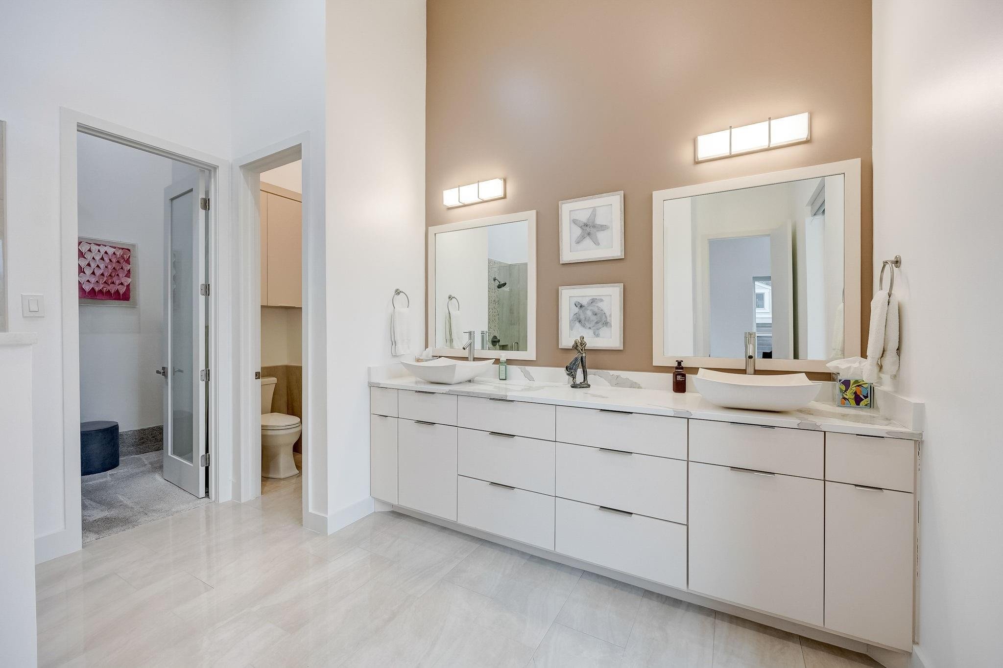 4409 Master Bath 1.jpeg