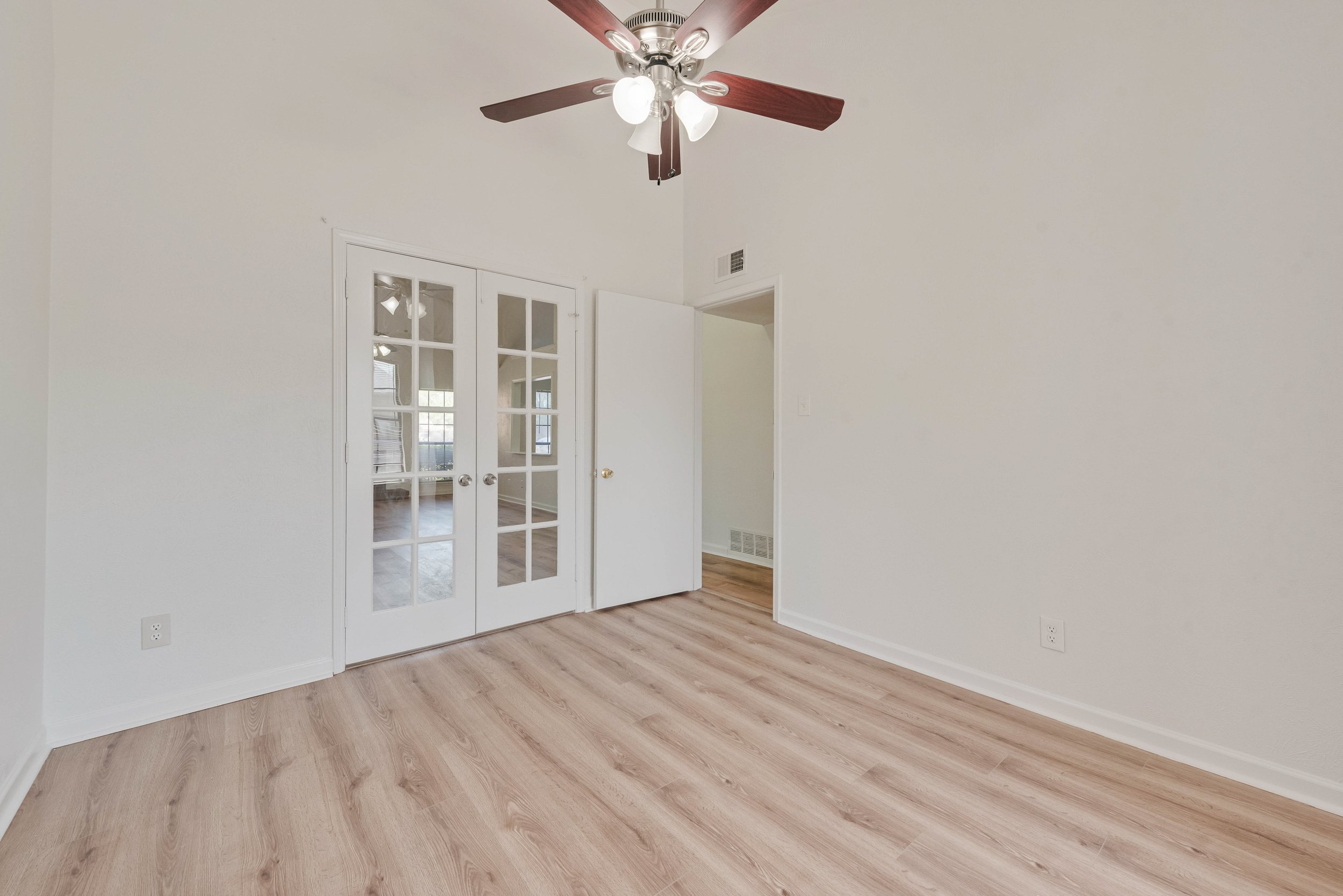2801_palmwood_court_6031053_033.jpg