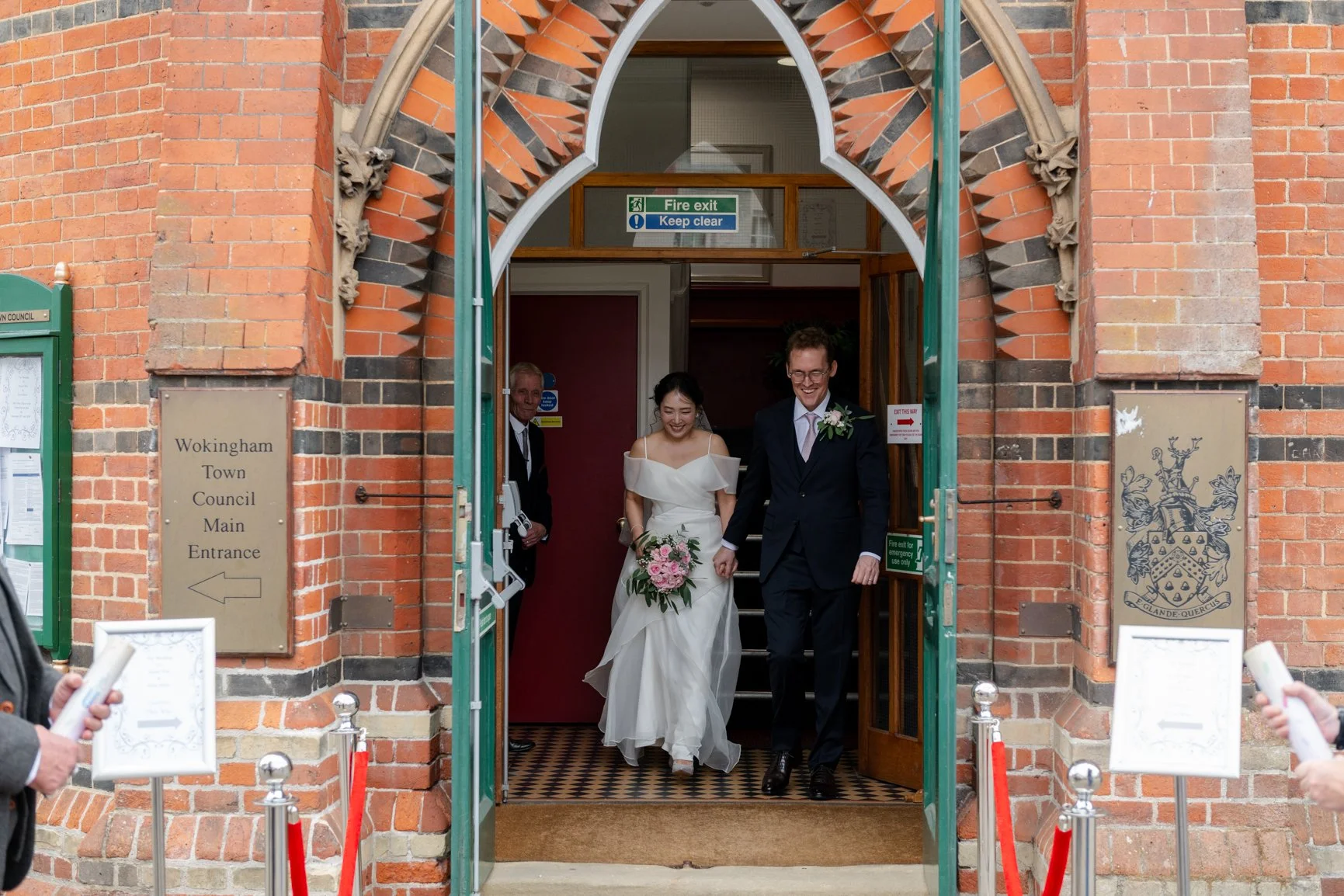 wokingham town hall wedding-76.jpg