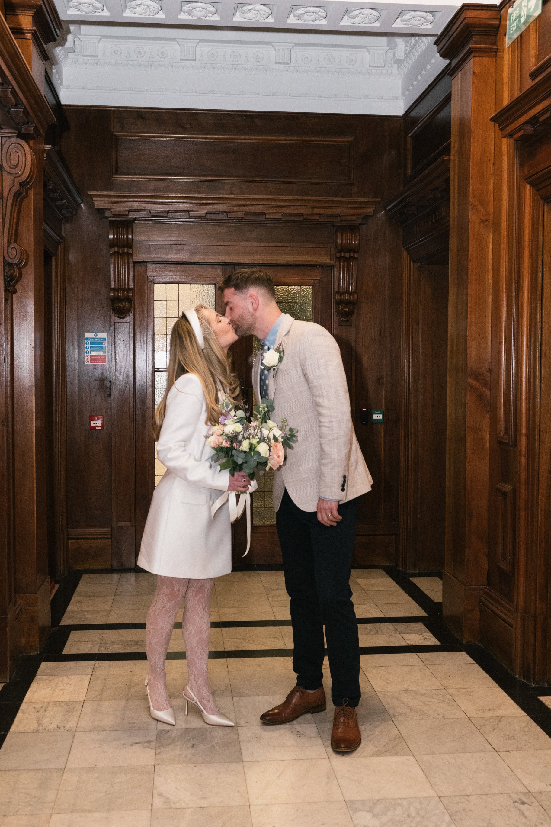 sarah&rob old marylebone town hall-39.jpg