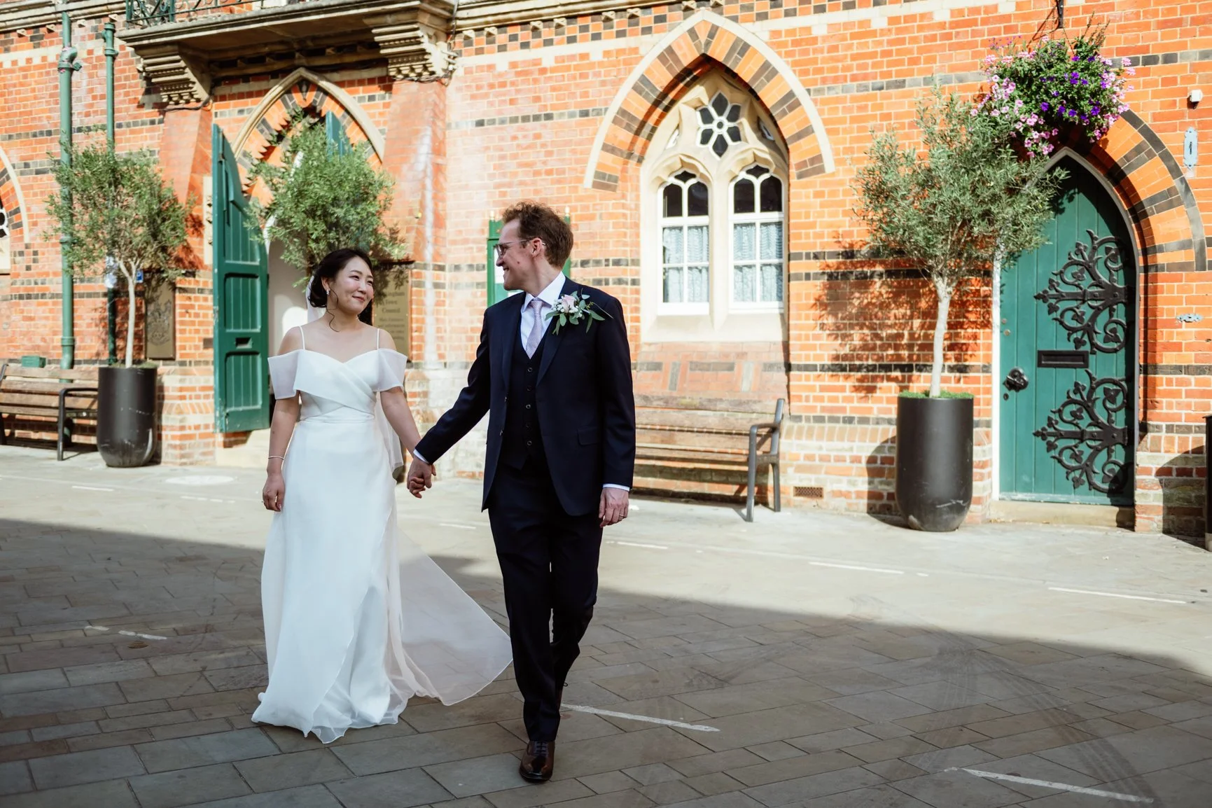 wokingham town hall wedding-99.jpg