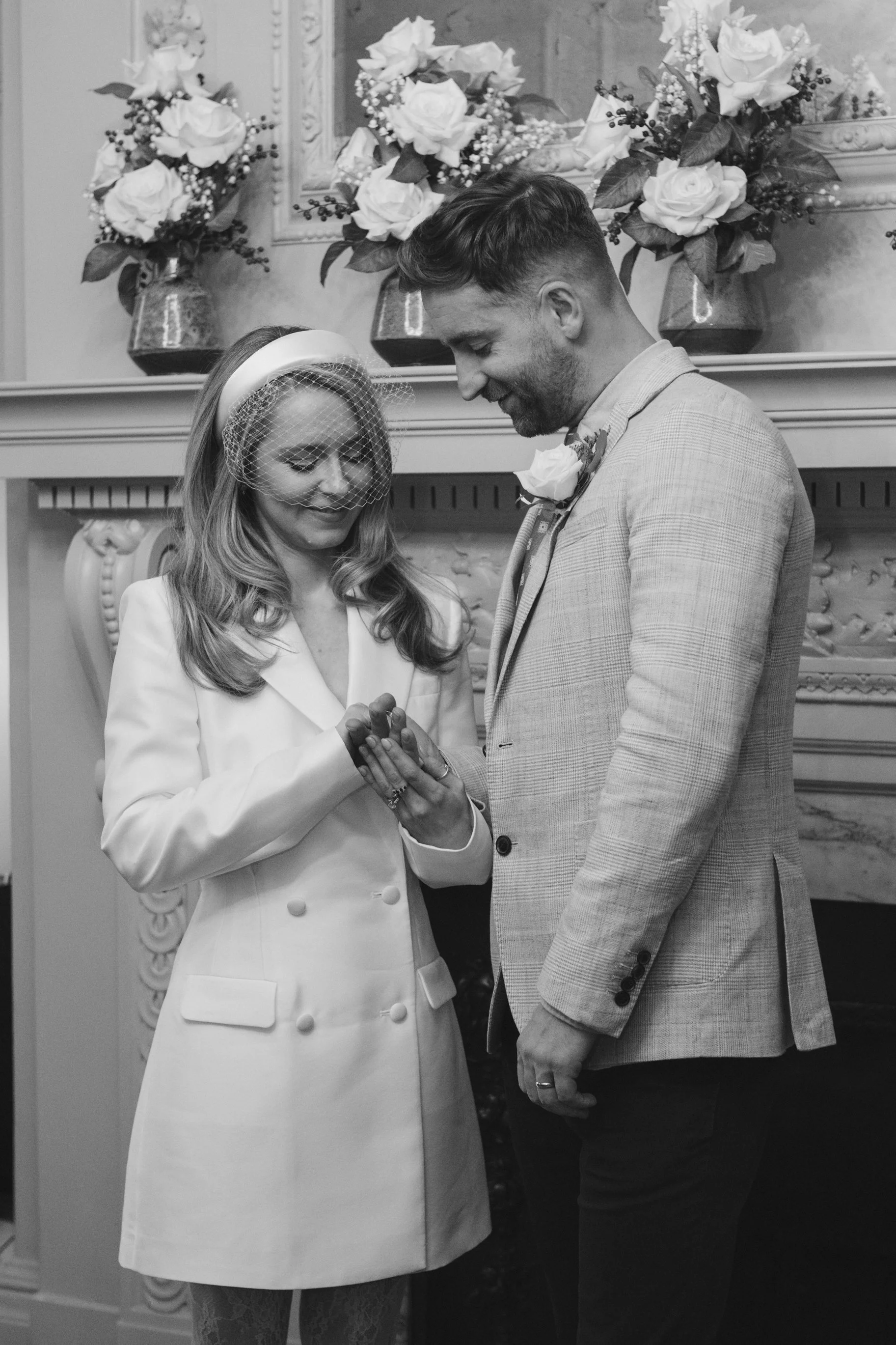 sarah&rob old marylebone town hall-17.jpg