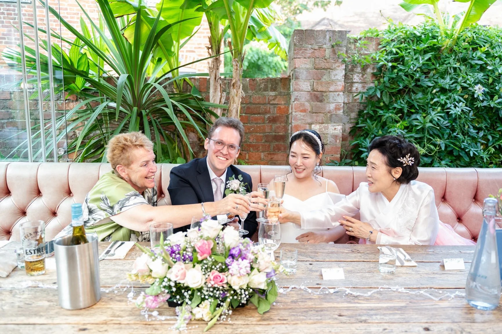 wokingham town hall wedding-132.jpg