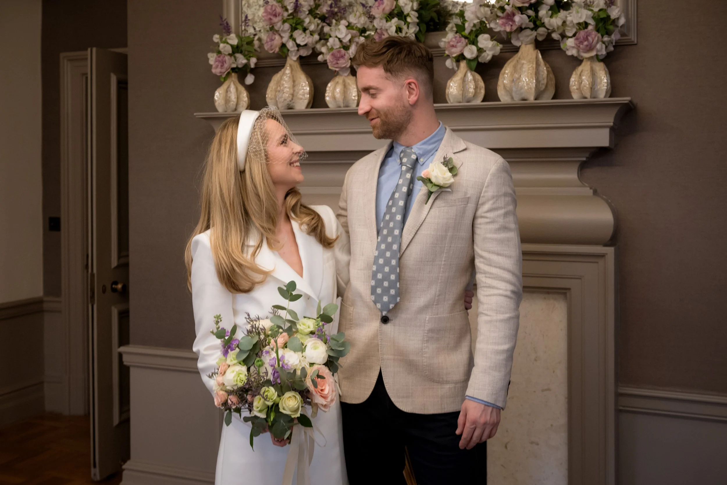 sarah&rob old marylebone town hall-4.jpg