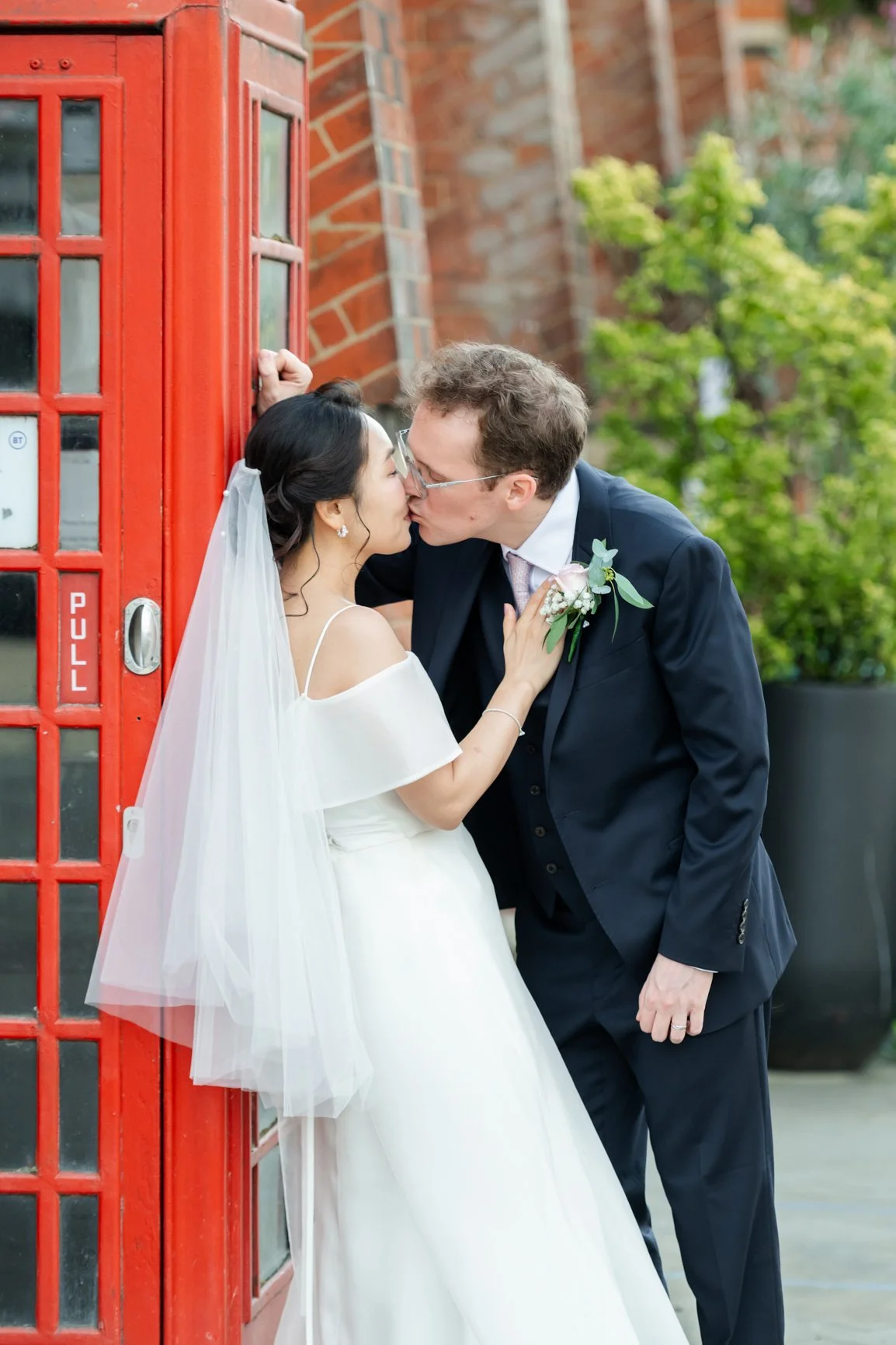 wokingham town hall wedding-93.jpg