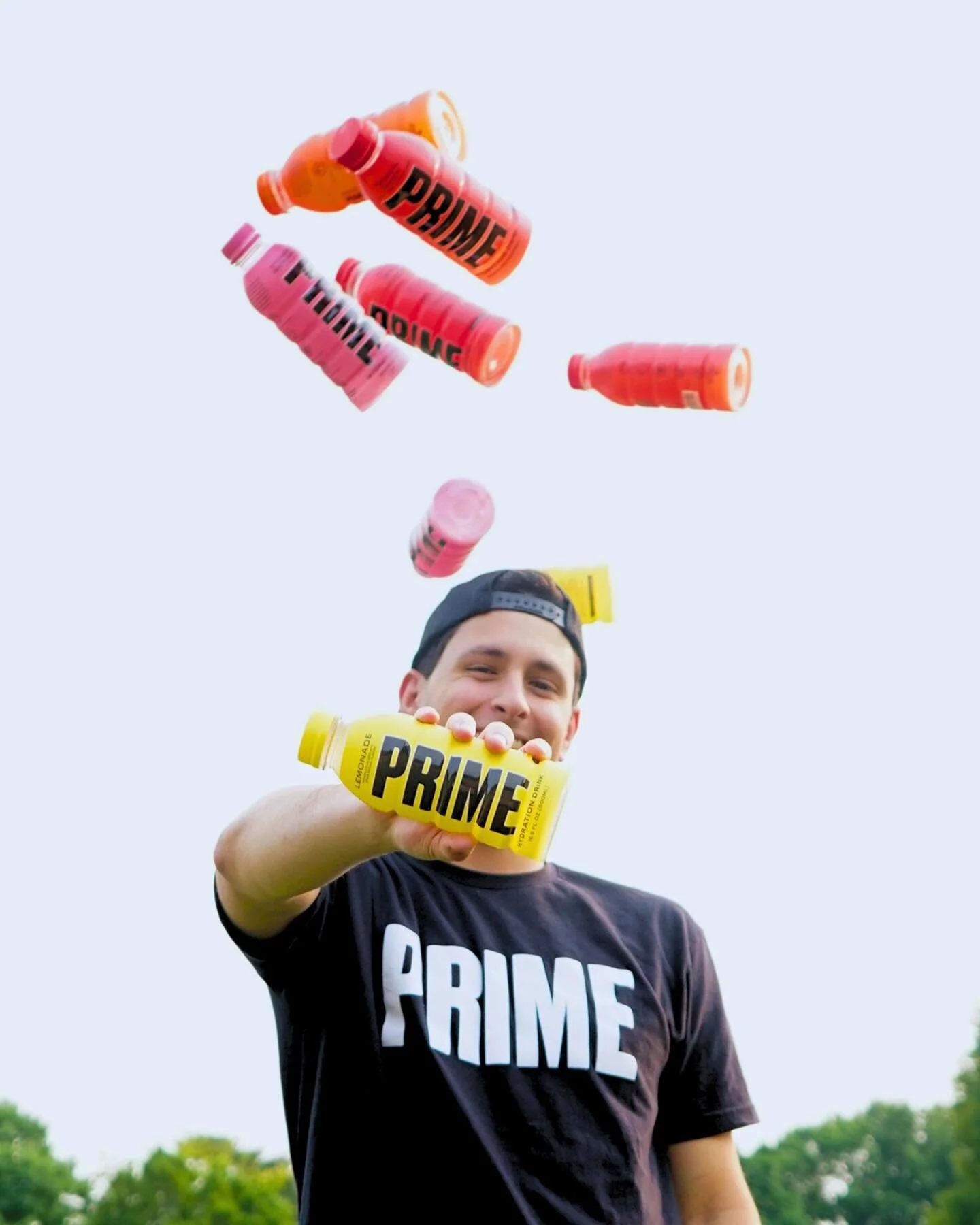 In my Prime 💥💥
Always staying hydrated with @drinkprime for new shows, new sets and new music!!
📸: @cecivsilv 
#primepartner #drinkprime #primeenergy #primehydration #partnership