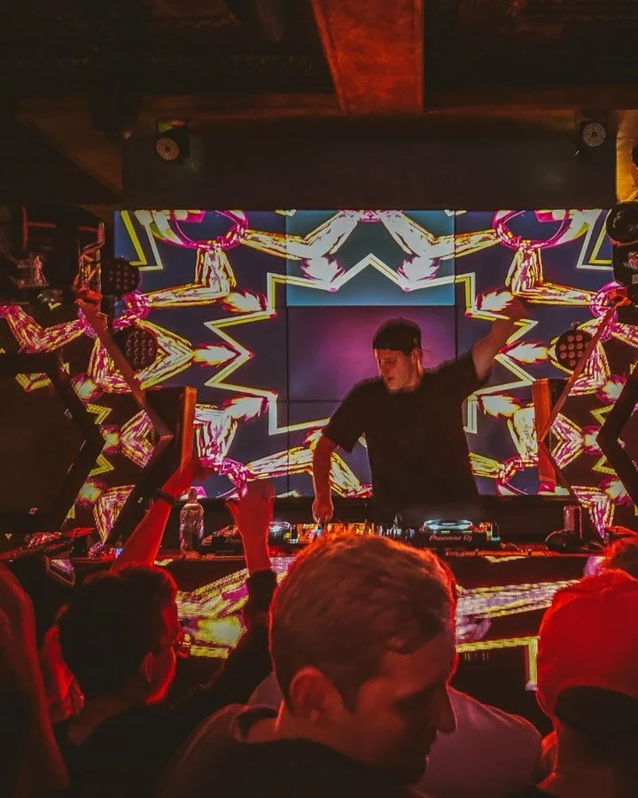 A Memorial Day Weekend for the BOOKS!! 
2 nights in a row of 🔥🔥 @uptownsocialchs 
#memorialdayweekend #charlestonsc #funincharleston #chs #chstoday #uptownsocial #socialsaturday #djshow