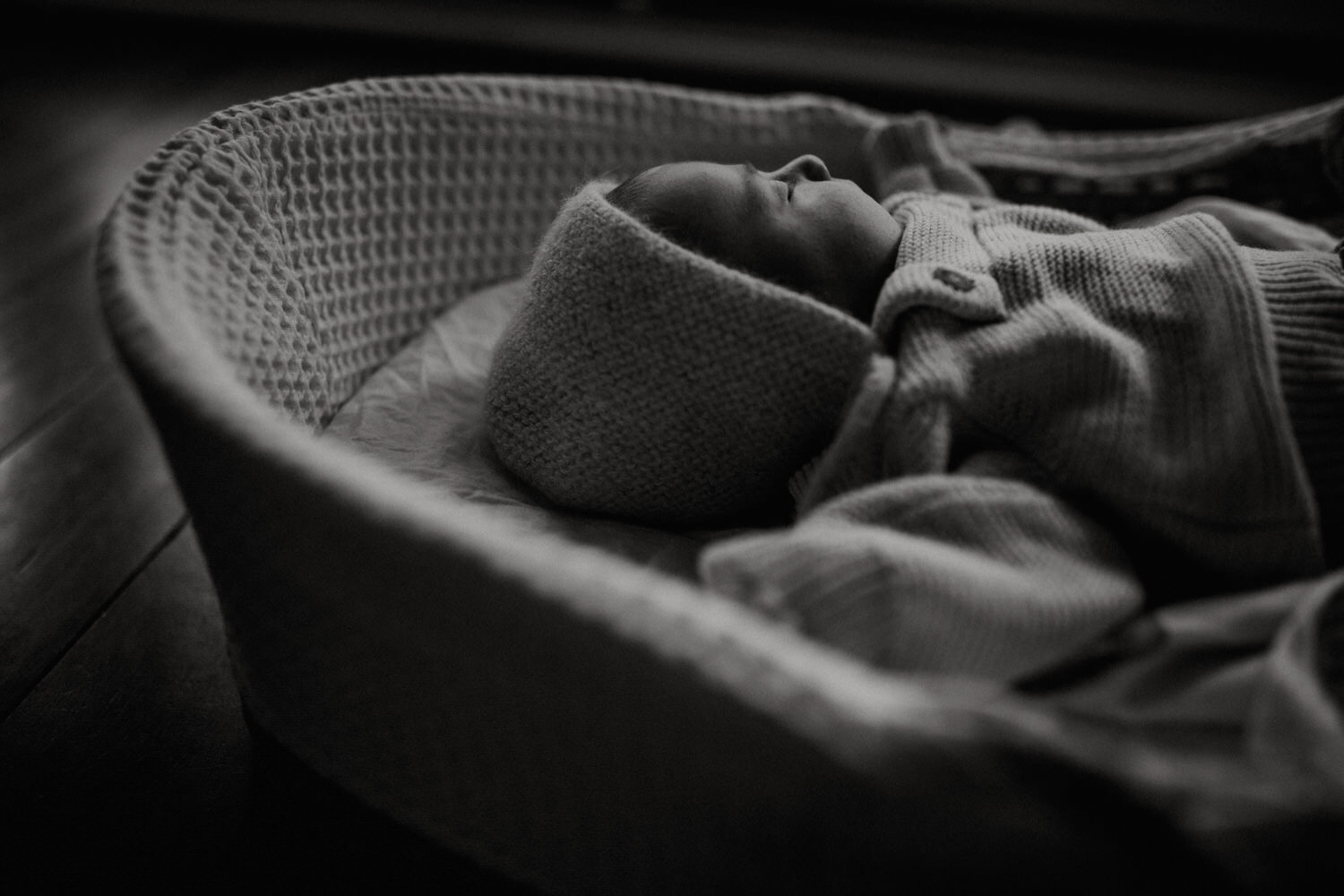 In-home-newborn-photography-12.jpg