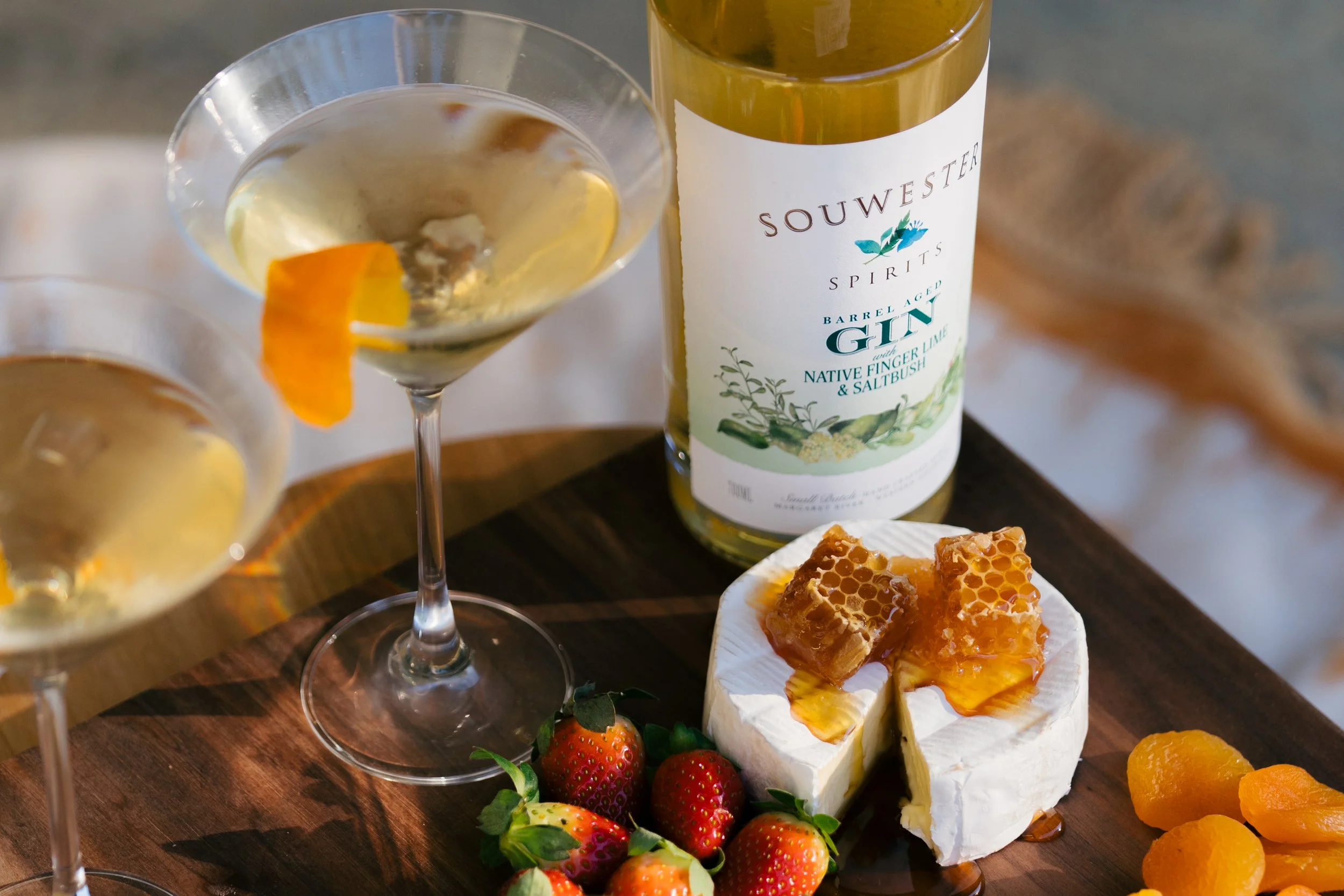 Ice Gin with martini 4.jpg