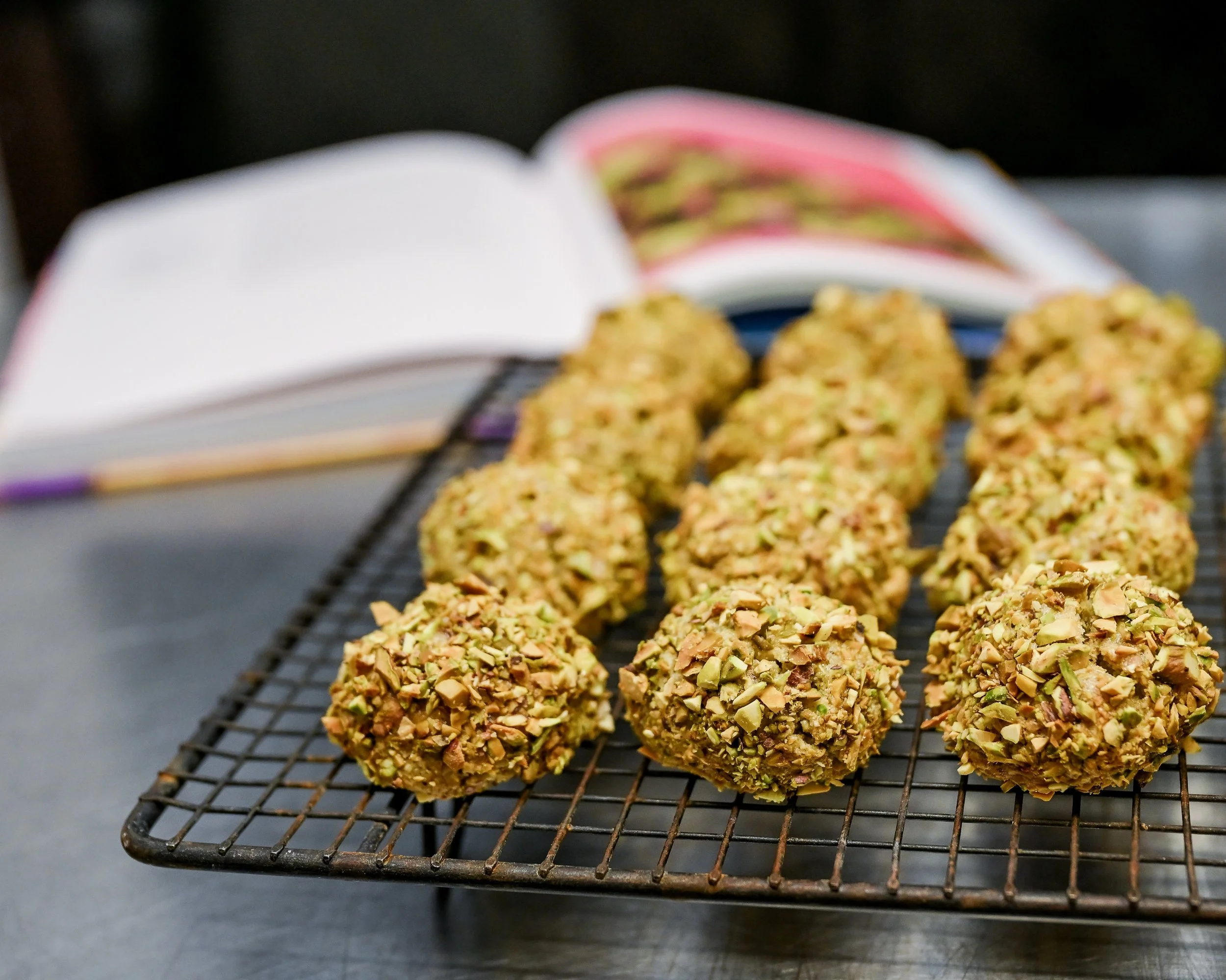 &hellip;

Lots of morning teas requiring sweets boxes this week, so it gives me the opportunity to try out this biscuit recipe I&rsquo;ve had my eye on&hellip;.. Persian love cake biscuits! 

#persianlovecake #biscuit #morningtea #corporatecatering #