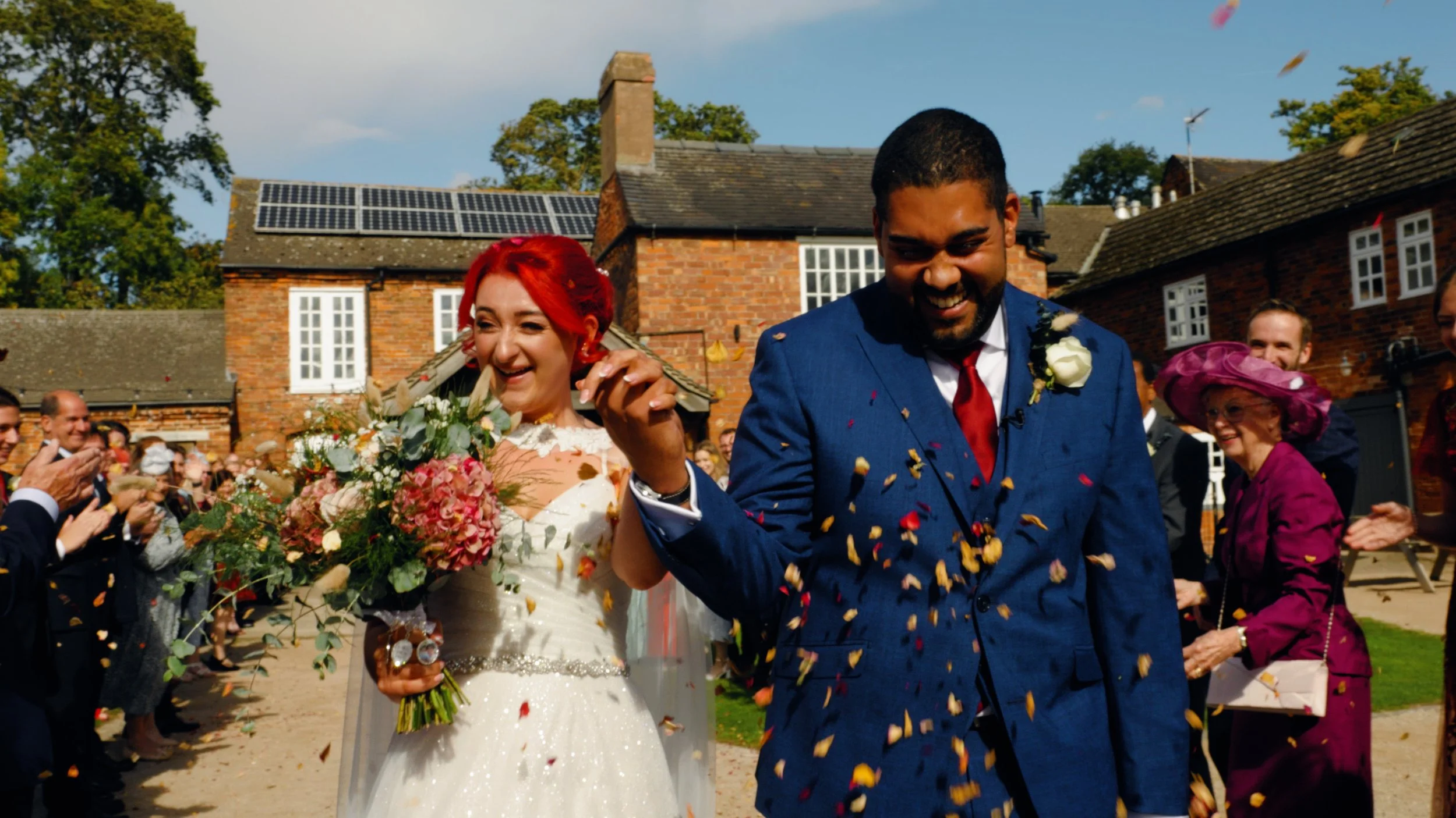 L+D: A classic wedding at eco-friendly wedding venue Donington Park Farmhouse