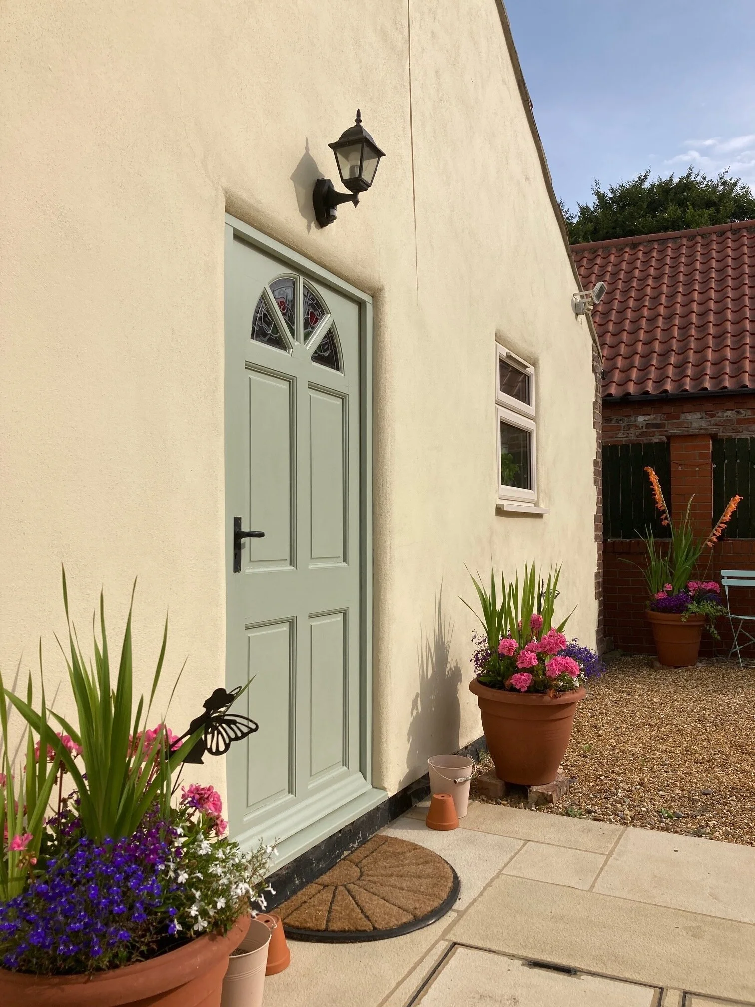 Exterior cottage