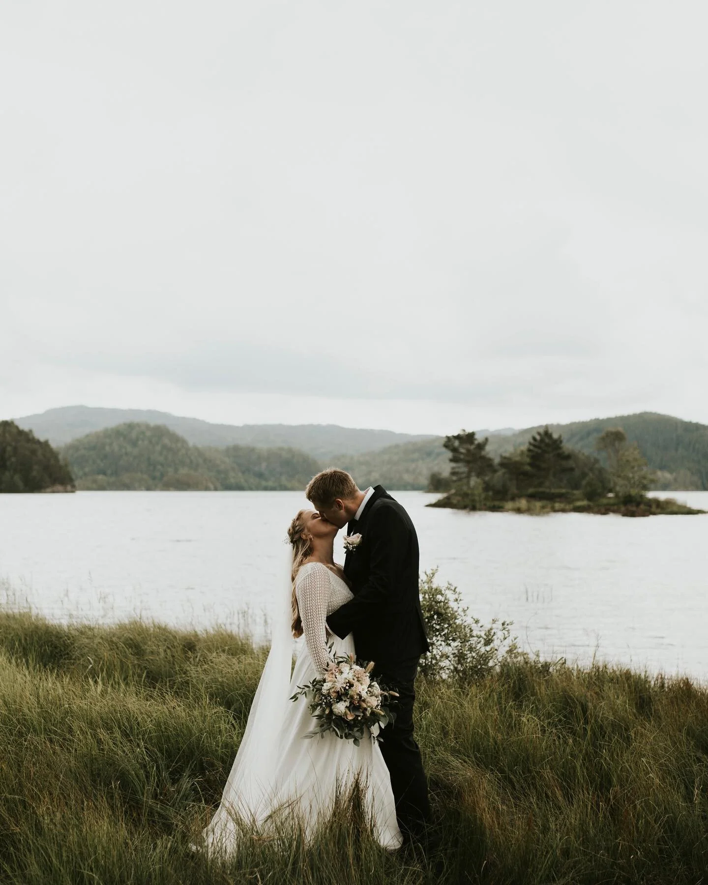 Wedding season is upon us! This year is fully booked, but there are still available dates for 2024🫶🏻