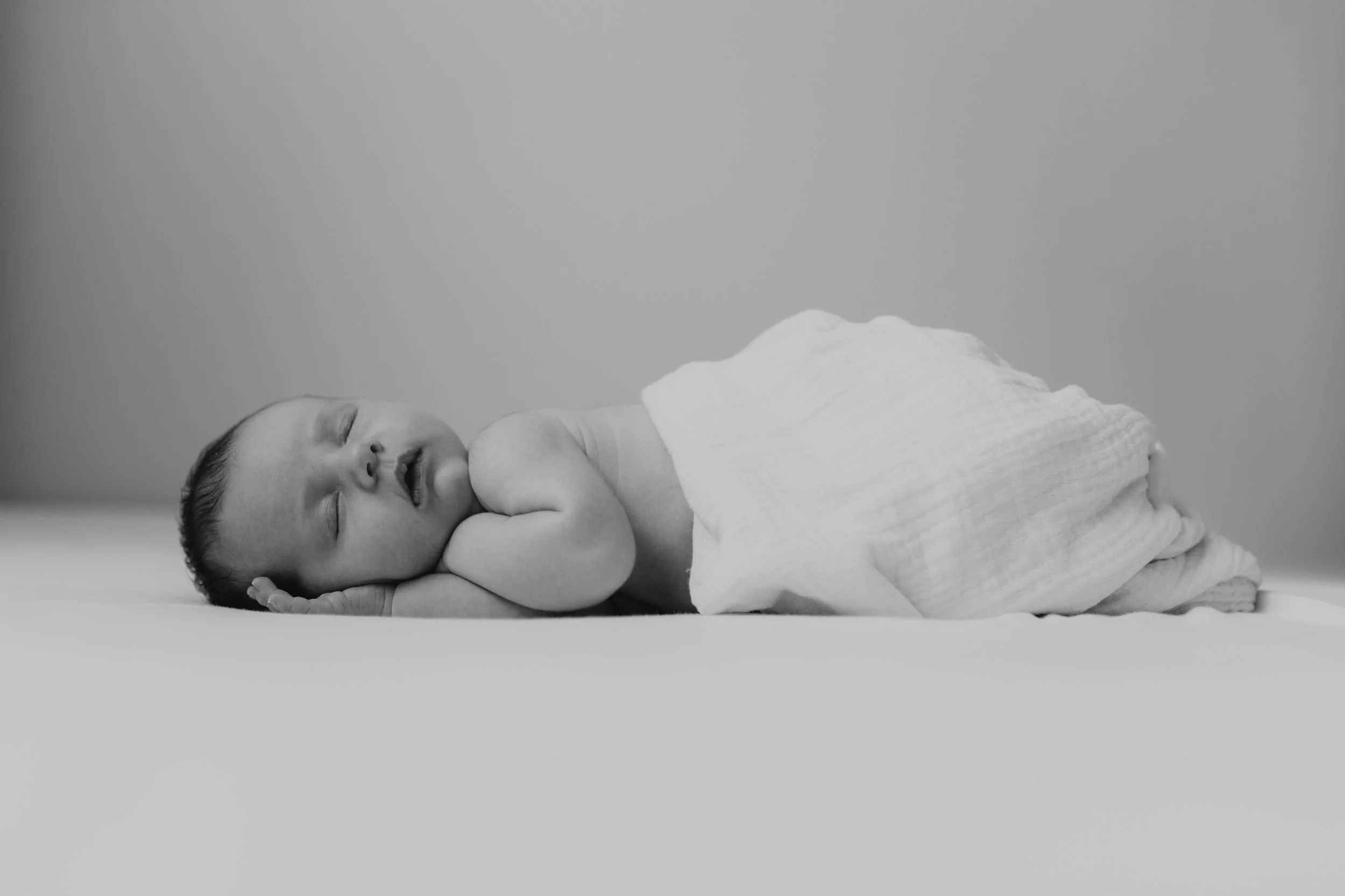 NEWBORN-42.jpg