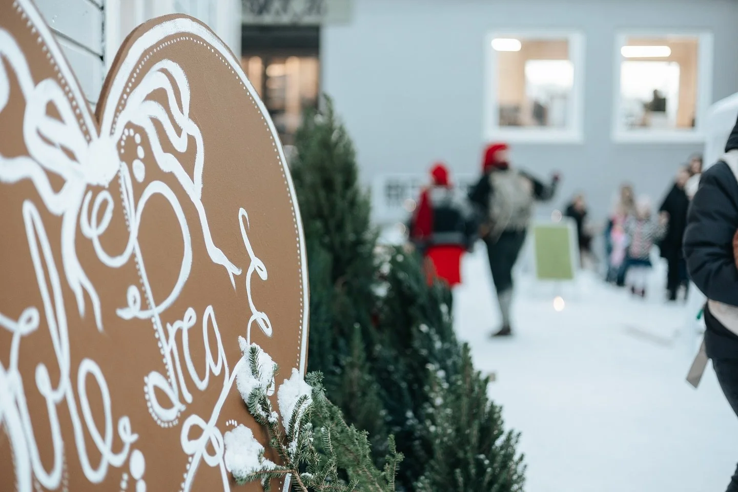 Vi feirer som vanlig, Fredag med Fredags-Preg, men denne kaller vi for jule-preg ❤️ 
S&oslash;ndag som var, var en suksess! Store og sm&aring; fikk kjenne p&aring; den gode julestemningen og alle fjes var glade, og hjertene varme 🌲🎅🏼 

Preg gjenge