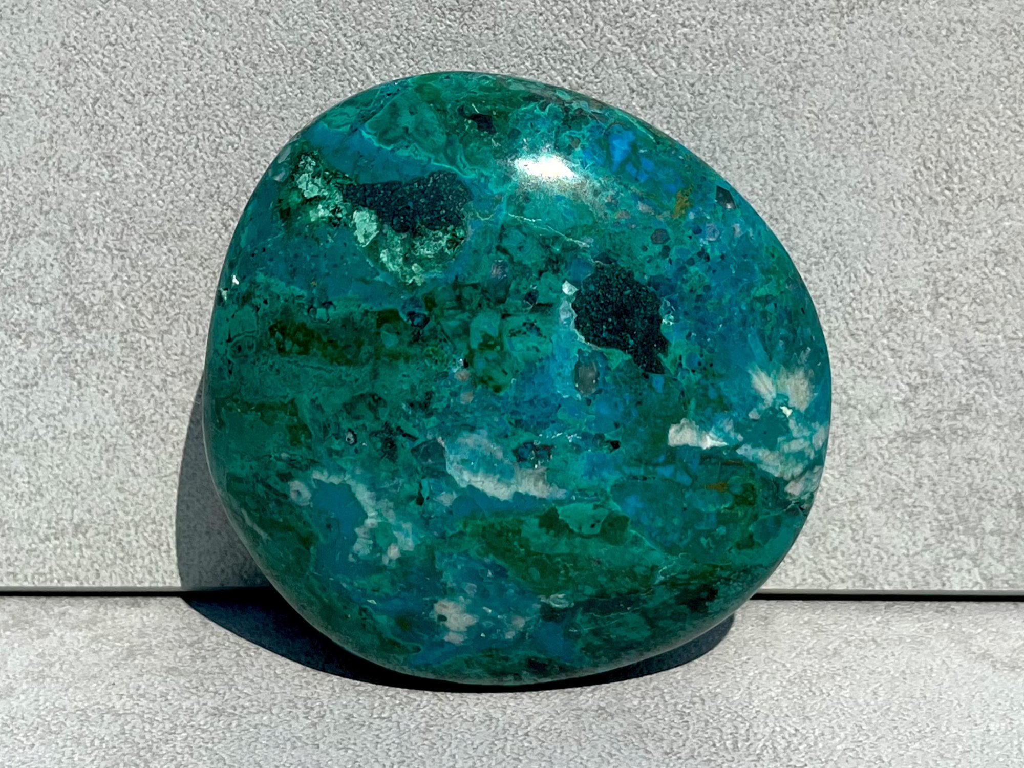 Chrysacolla Pebble.jpg