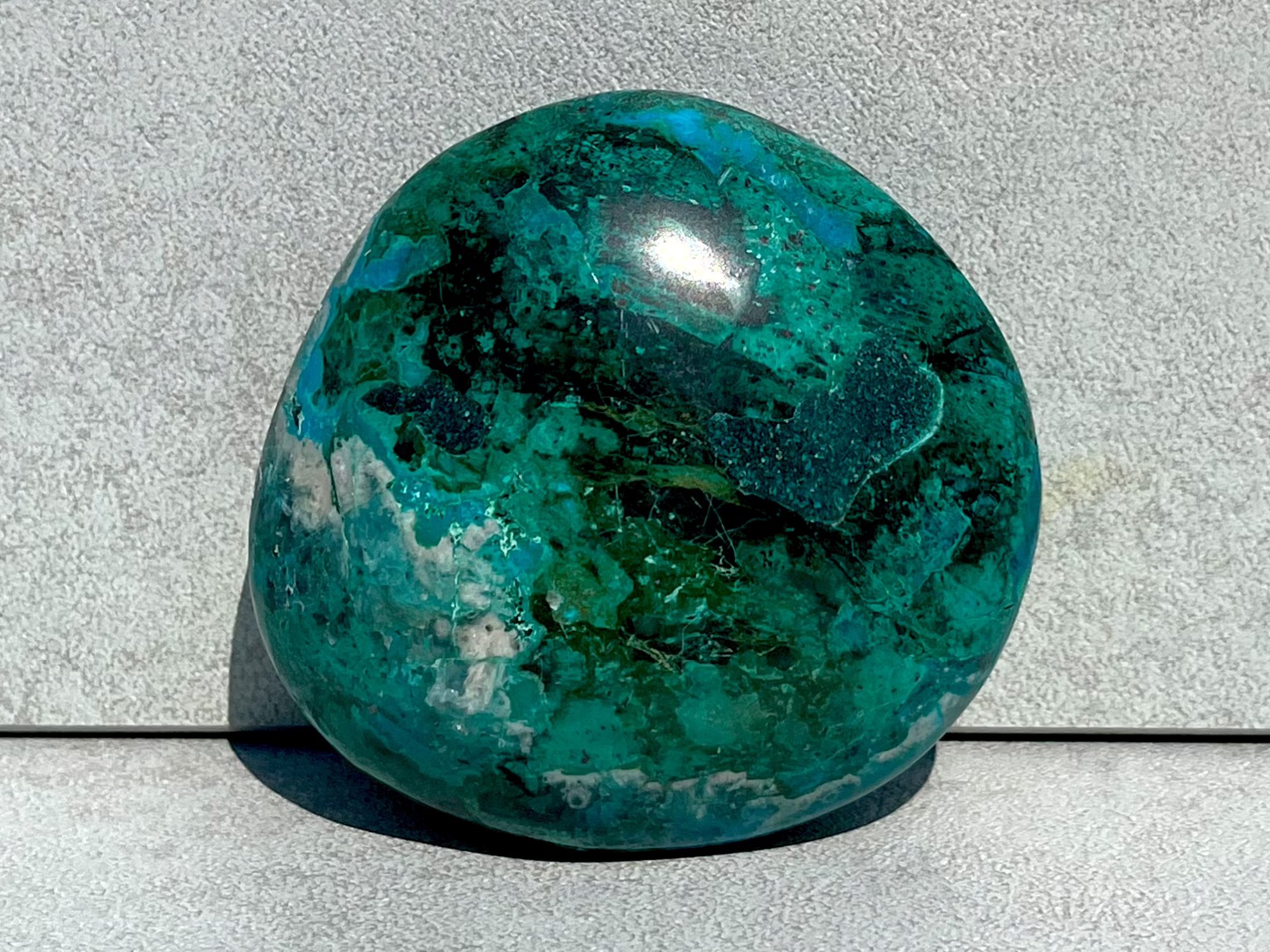 Chrysacolla Pebble2.jpg