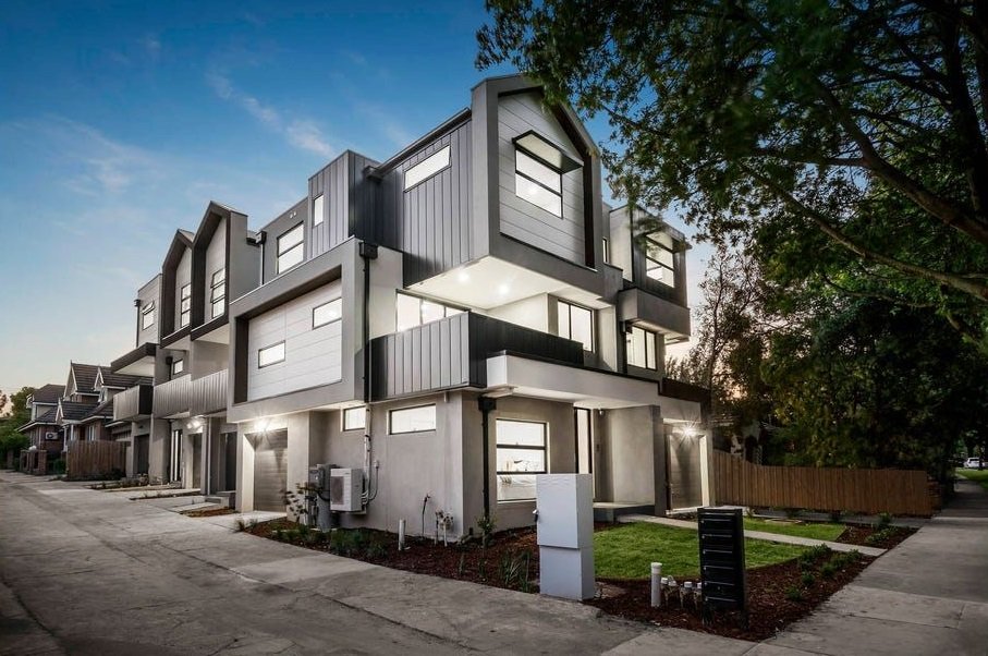 Box Hill - 15 Kintore Crescent, Box Hill VIC 3128 - Townly - 1.jpg
