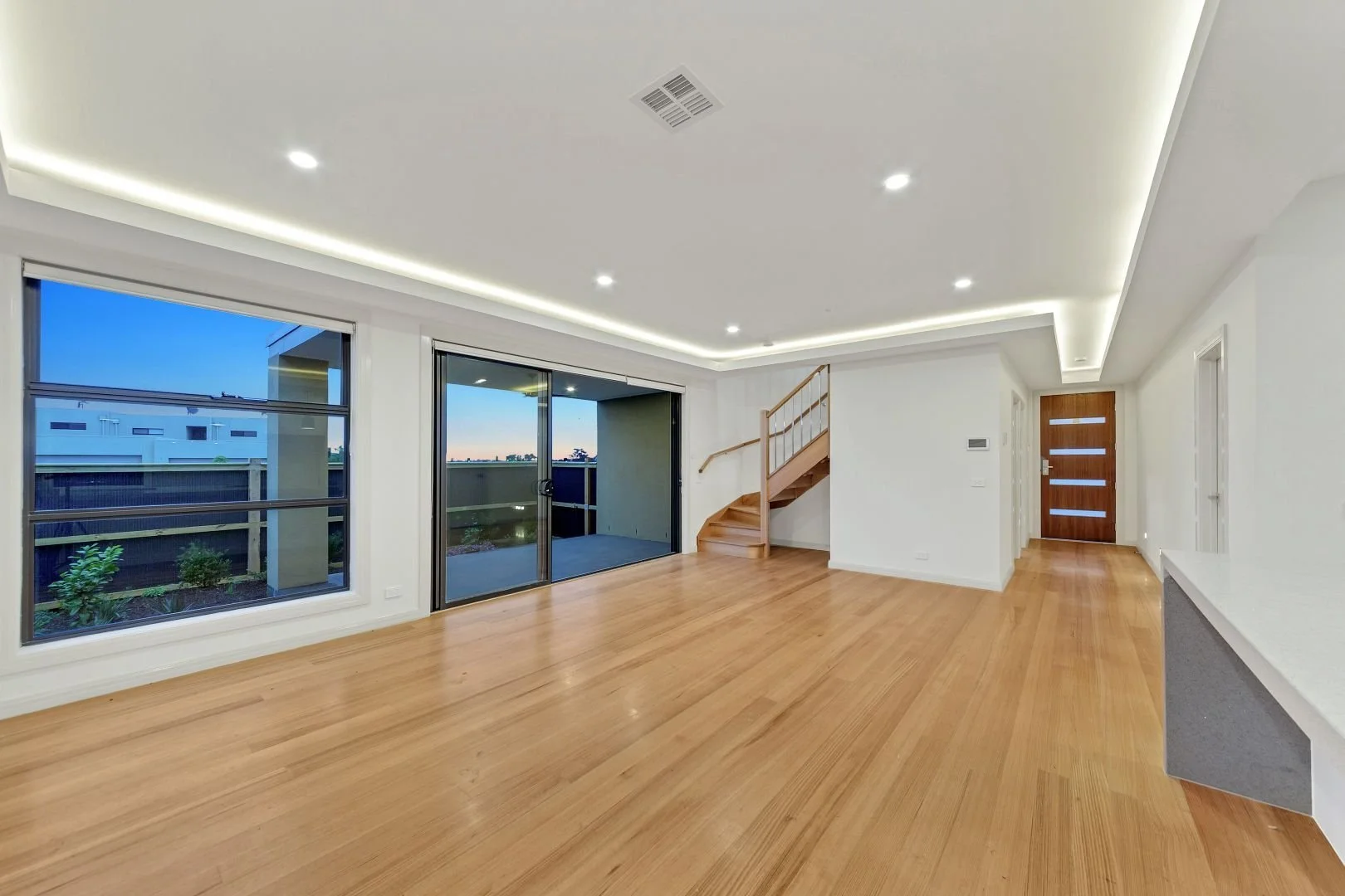 Craigieburn - 84 Gallantry Avenue, Craigieburn, VIC 3064 - Townly - 7.jpg