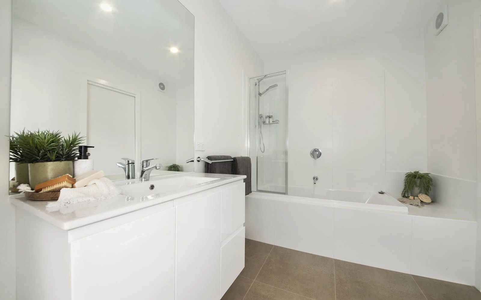 Cheltenham - 1 Latrobe Street, Cheltenham, VIC 3192 - Townly - 13.jpg