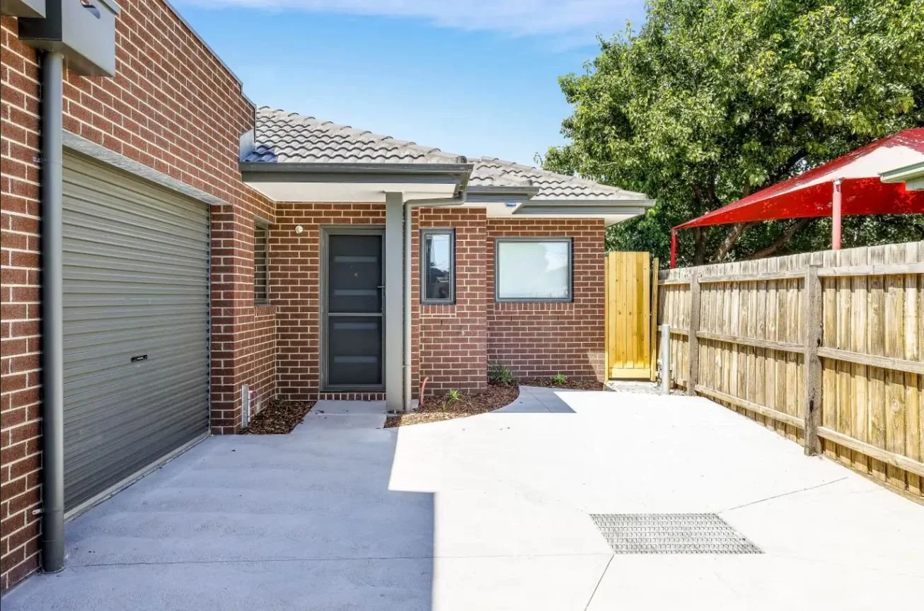 Glenroy - 4 Isla Avenue, Glenroy, VIC 3046 - Townly - 31.jpg