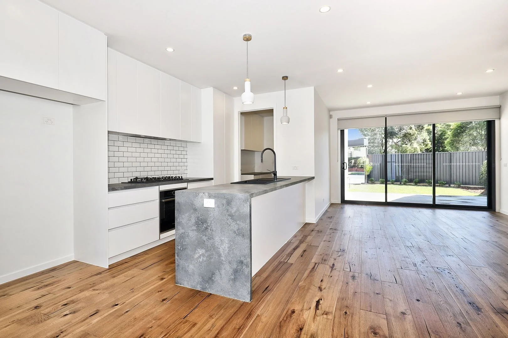 Glenroy - 4 Clovelly Avenue, Glenroy, VIC 3046 - Townly - 10.jpg