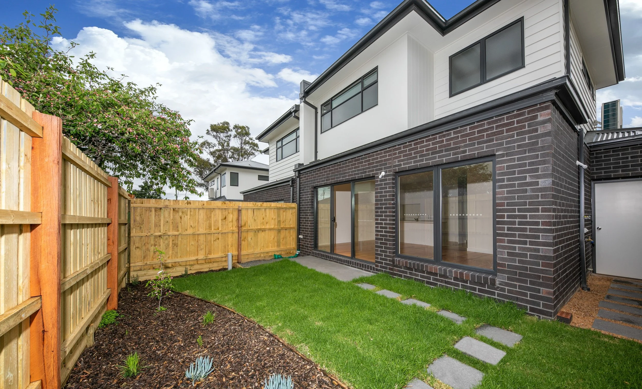 Sunbury - 42-44 Pasley Street, Sunbury, VIC 3429 - Townly - 14.jpg