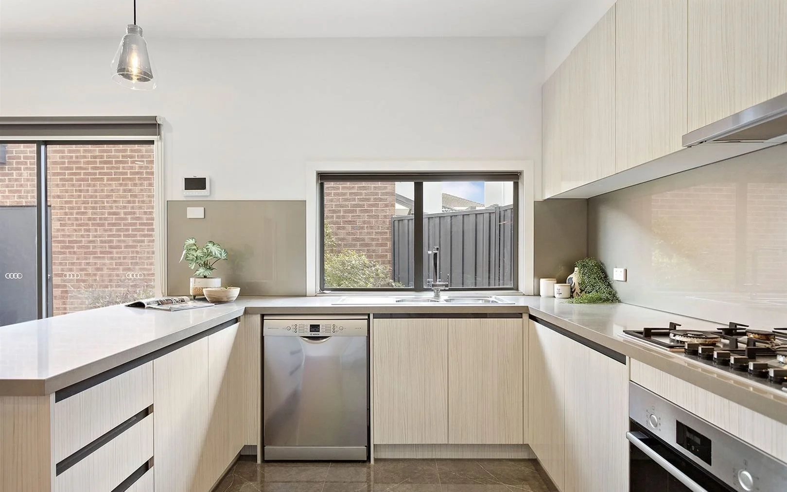 Clayton South - 3 Burns Avenue, Clayton South, VIC 3169 - Townly - 3.jpg