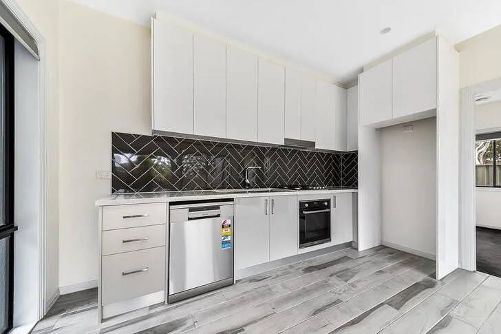 Dandenong - 67 Jones Road, Dandenong, VIC 3175 - Townly - 6.jpg