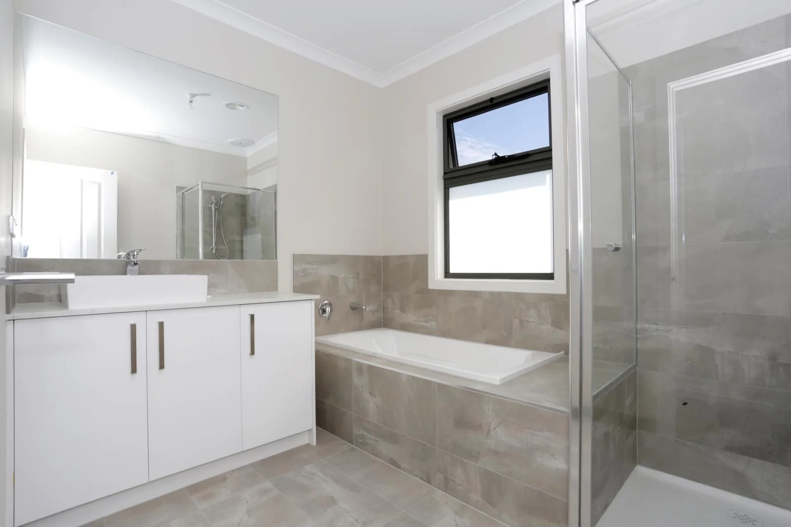 Clayton South - 14 Knight Street, Clayton South, VIC 3169 - Townly - 12.jpg