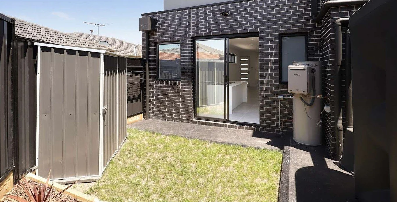 Tullamarine - 52 Gordon Street, Tullamarine, VIC 3043 - Townly - 1.jpg